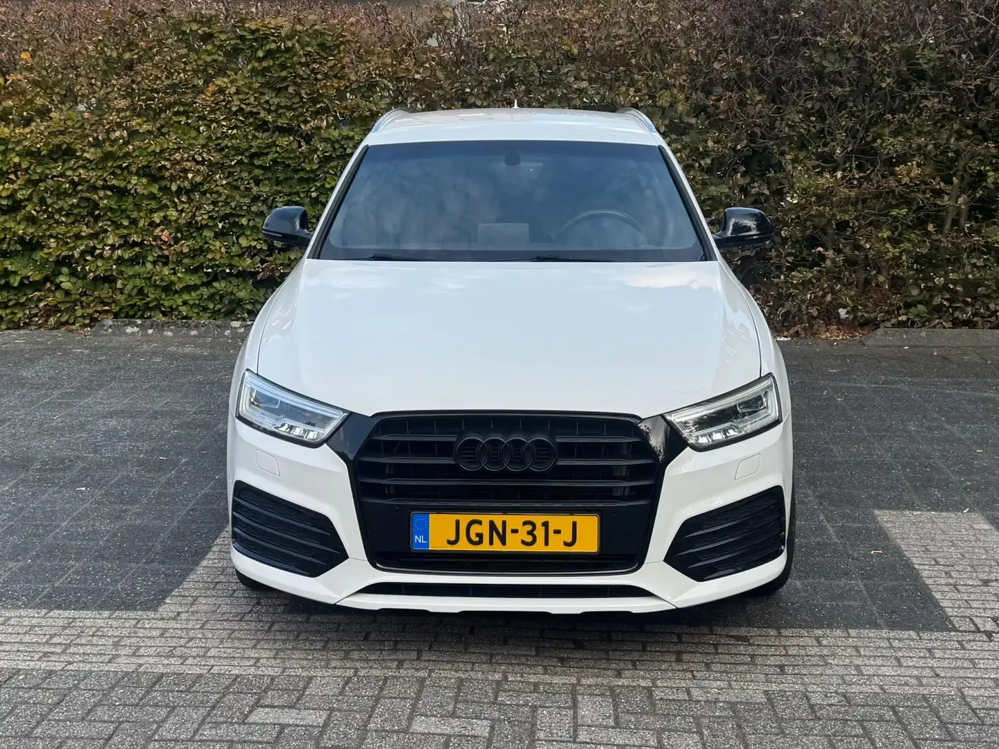 Audi Q3 2.0 TFSI quattro Sport Pro Line S Weiß - 1