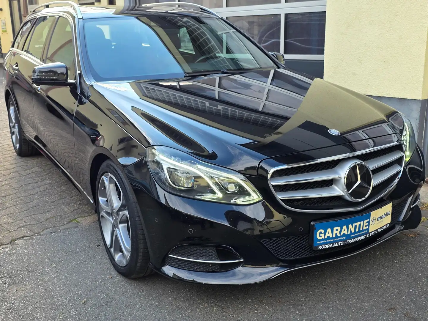 Mercedes-Benz E 300 CDI T BlueTEC Avandgarde* Voll* Garantie Noir - 1