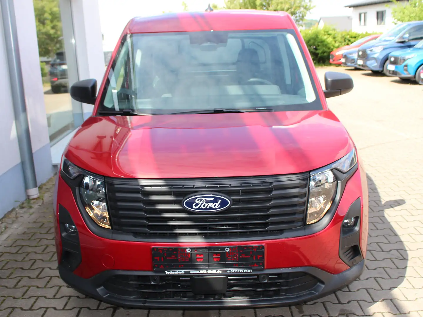 Ford Transit Courier Trend/ Schutzbrief 5J. / Durchlade / AHK/ Kamera Piros - 2