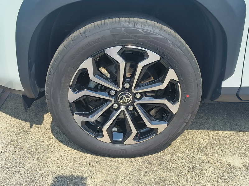 Toyota Yaris Cross 1.5 Hybrid 115 First Edition uit 2025 Rijklaar + F — photo 7