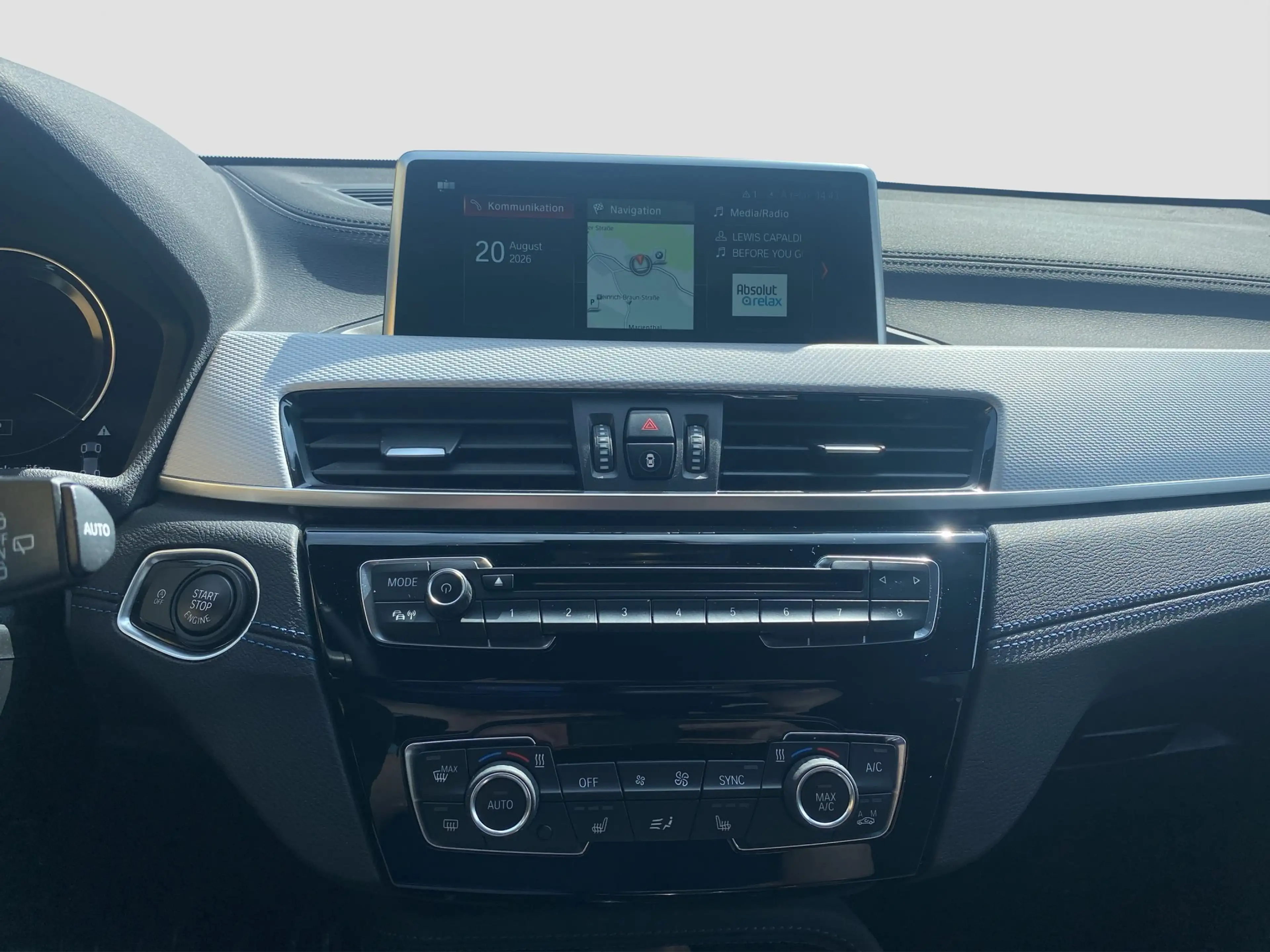 BMW X2 sDrive 20i ///M-Sport LED SpurAss HUD HiFi — photo 14