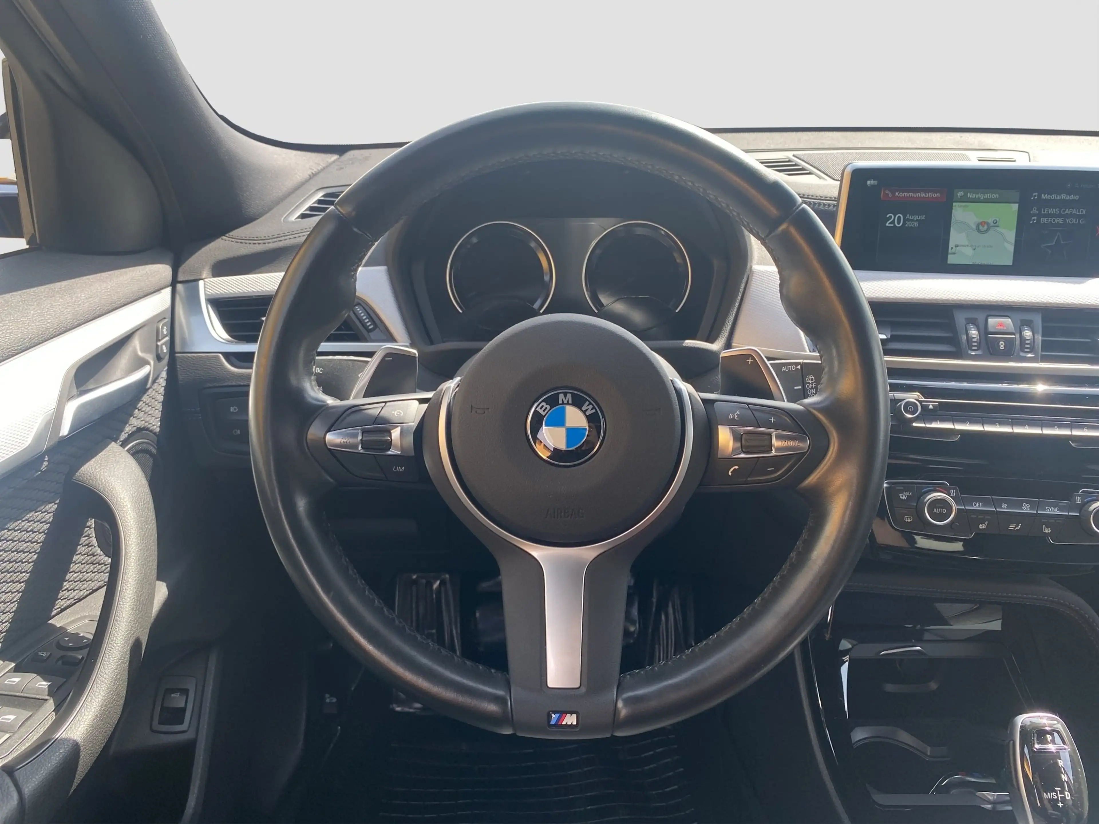 BMW X2 sDrive 20i ///M-Sport LED SpurAss HUD HiFi — photo 13