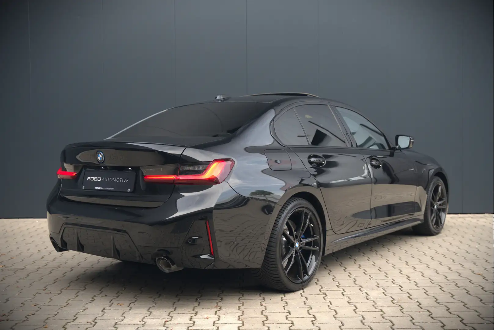 BMW 320 3-serie 320e High Executive M Sport | Panoramadak Negro - 2