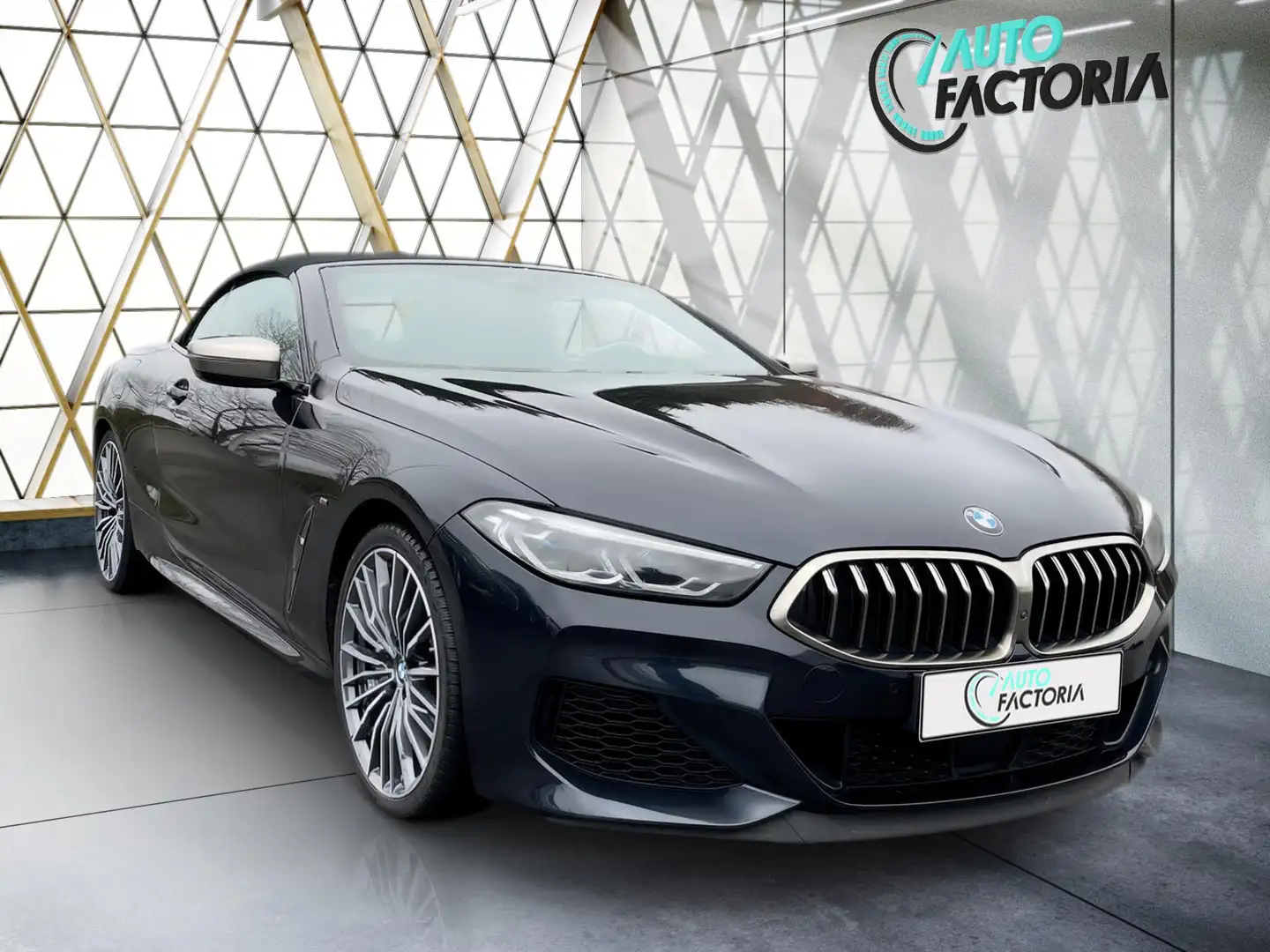 BMW M850 I Cabrio 530PS 8G 4X4+NAVI+LEDER+KAM+LASER -55% Schwarz - 2