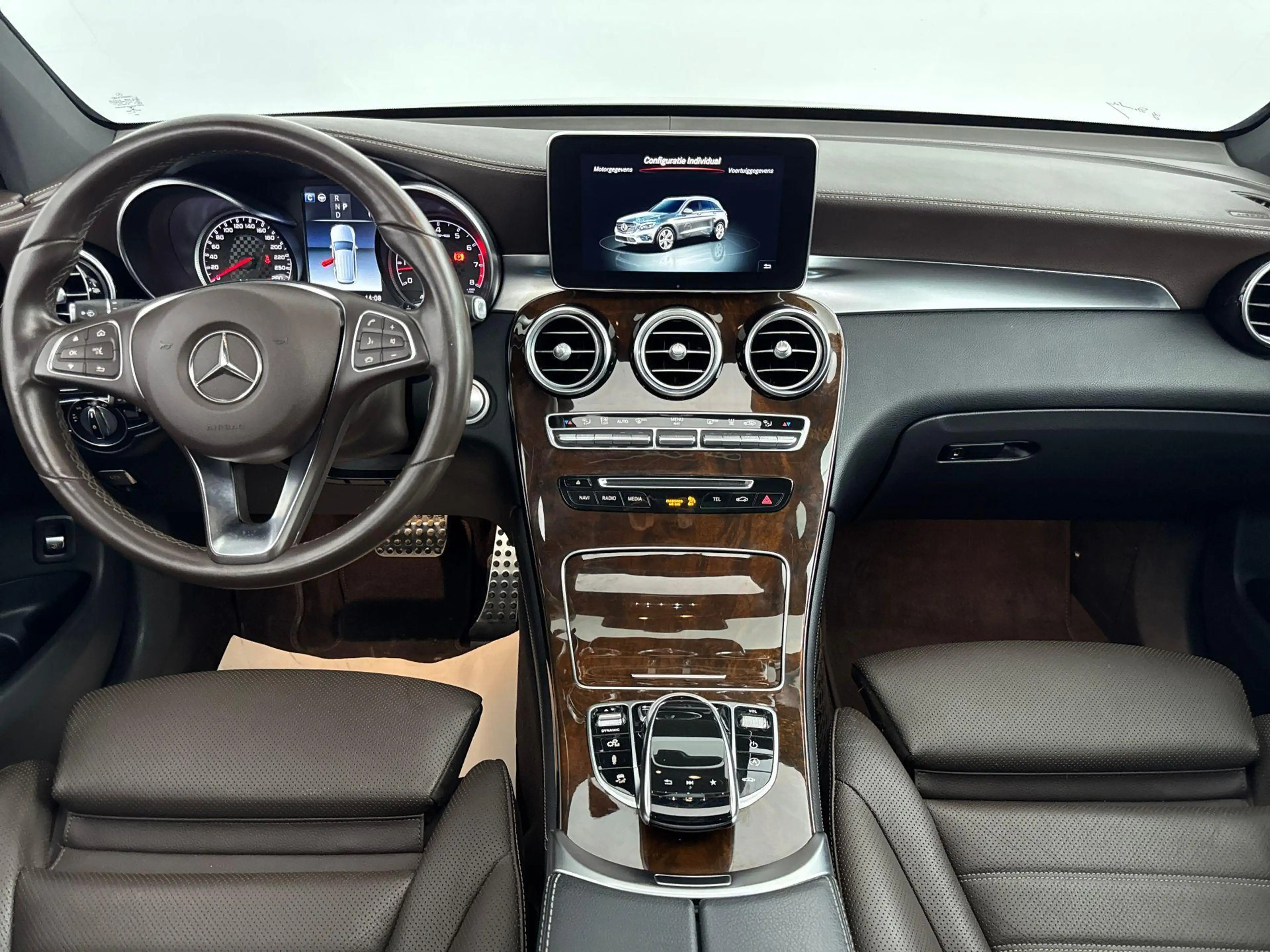 Mercedes-Benz GLC 43 AMG 4MATIC SUV AMG Line | Panoramisch Dak | Trekhaak | — photo 2