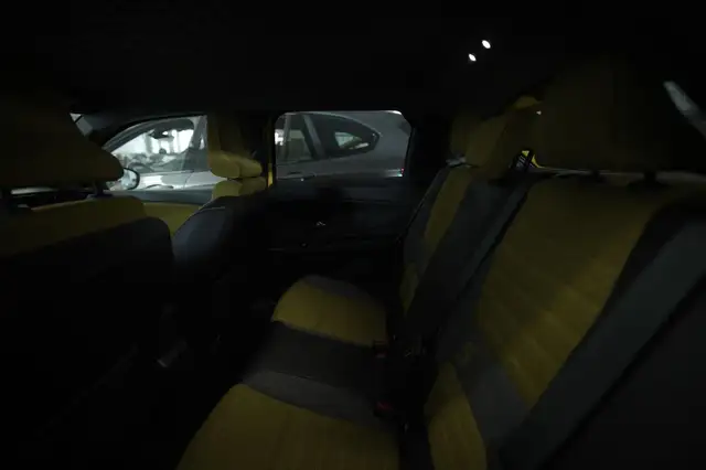 Renault R 5 view 6