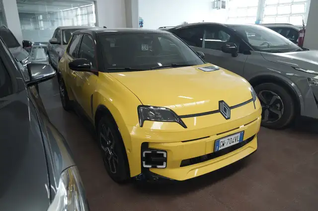 Renault R 5 view 4