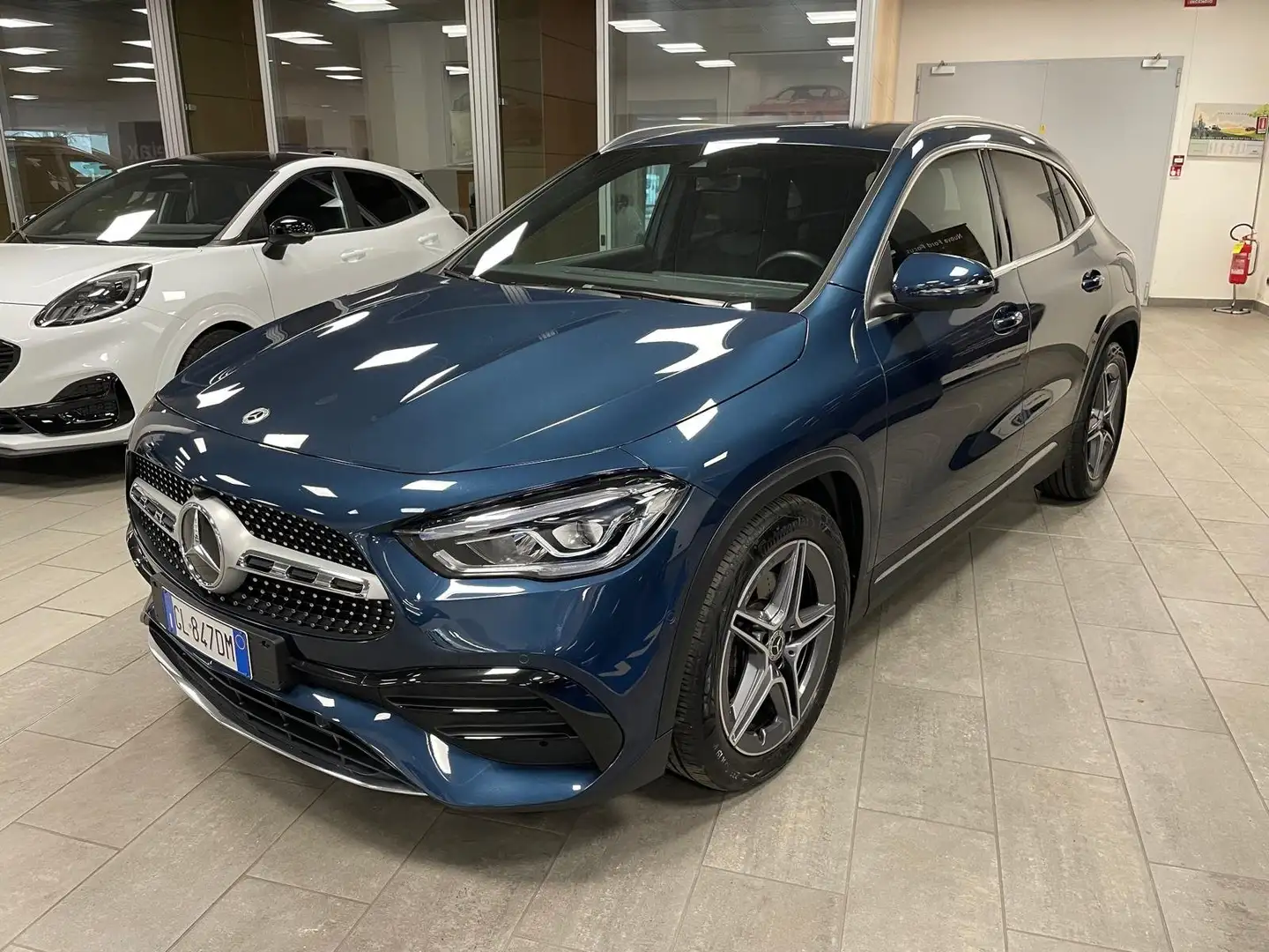 Mercedes-Benz GLA 200 d   2.000 diesel  150cv. 4x4   Premium + AMG LINE Blu/Azzurro - 1