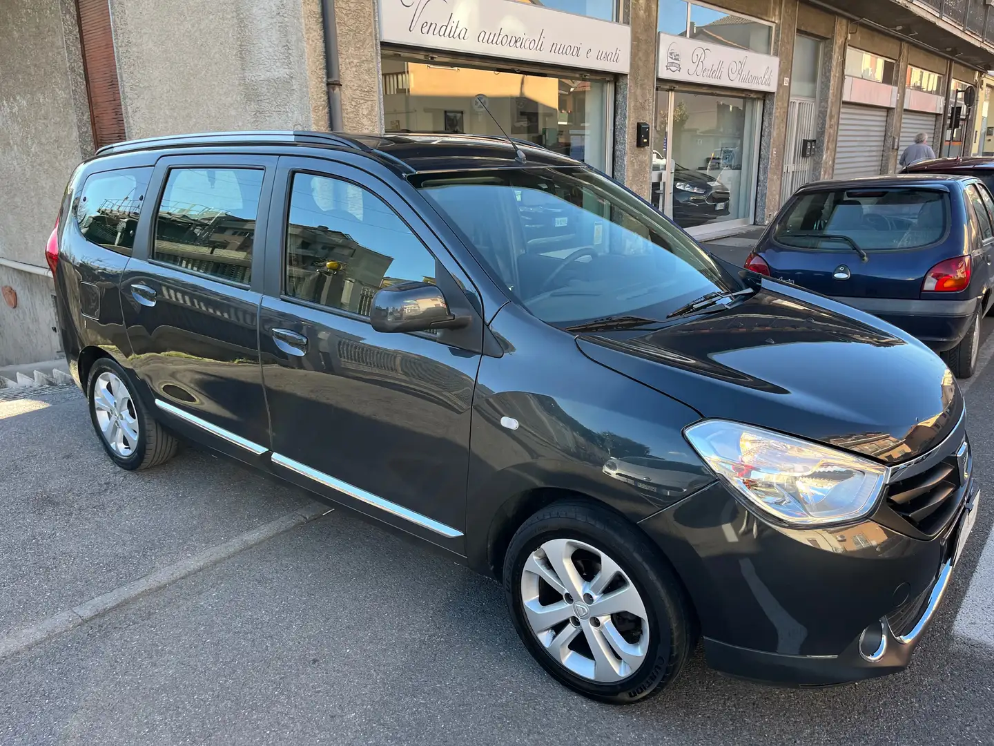 Dacia Lodgy 1.6 Prestige 85cv 7posti Grigio - 1