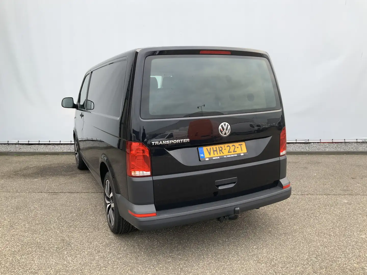 Volkswagen T6.1 Transporter 2.0 TDI L1H1 26 Airco Navi 3 Zits Alu Velg Trekhaa Noir - 2