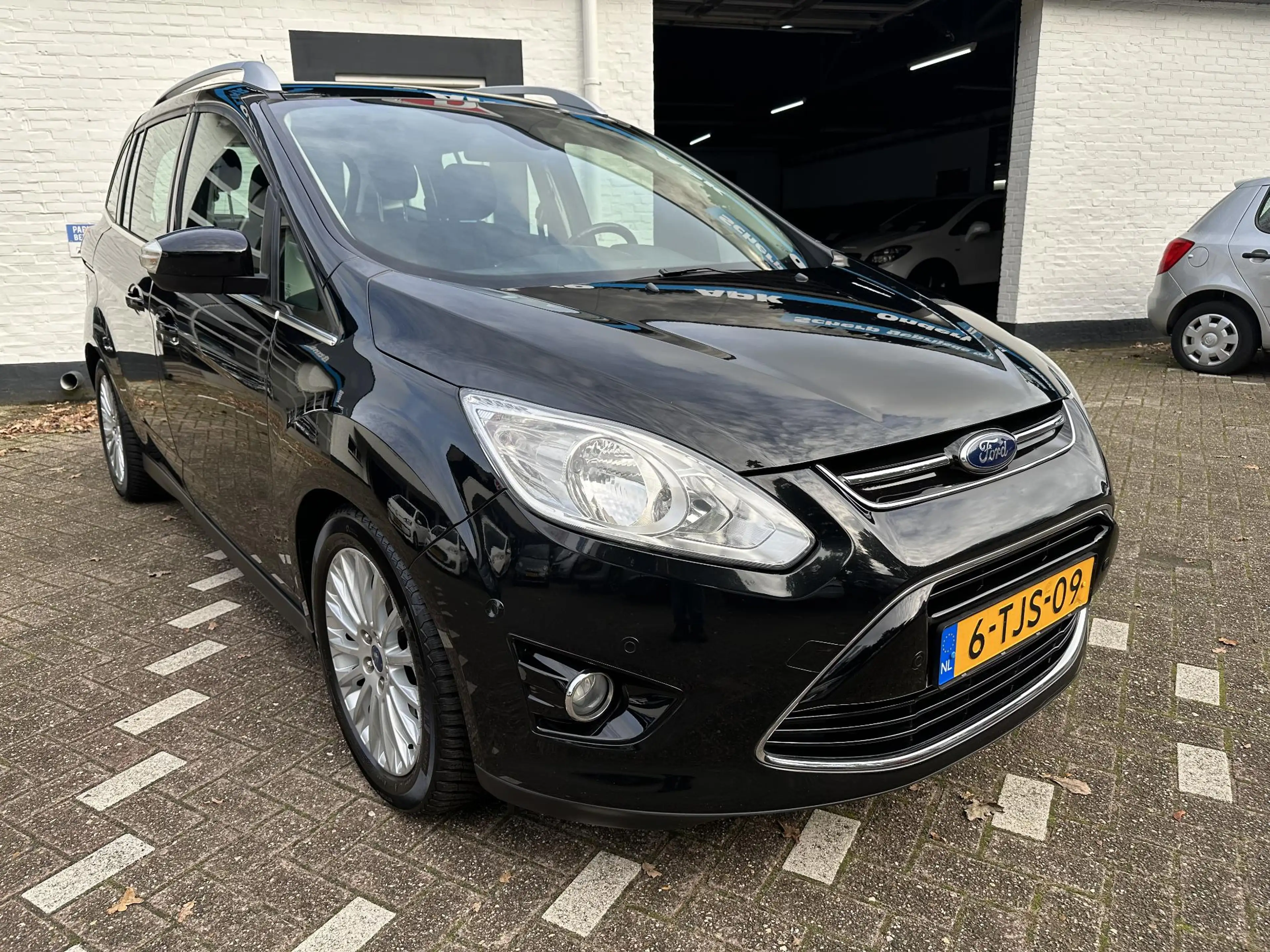 Ford Grand C-Max 1.0 Lease Titanium /Nieuwe apk bij aglevering/came — photo 2