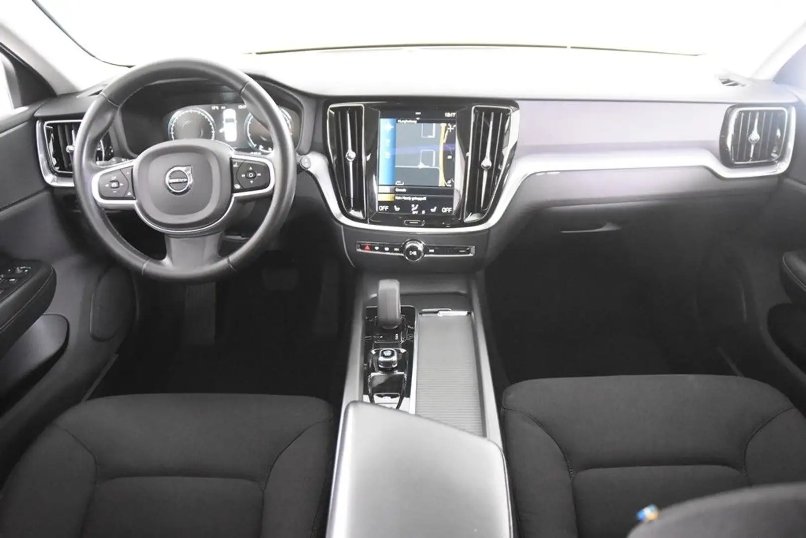 Volvo V60 B3 Momentum *1.Hand*Pano.*SHZ*Navi* Bleu - 2