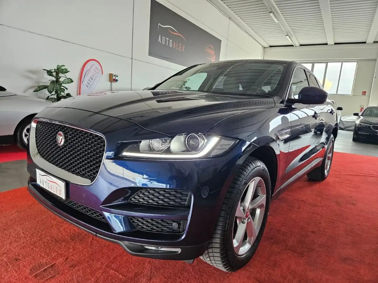 Jaguar F-Pace 2.0d i4 Prestige awd 180cv auto my20 Bleu - 1