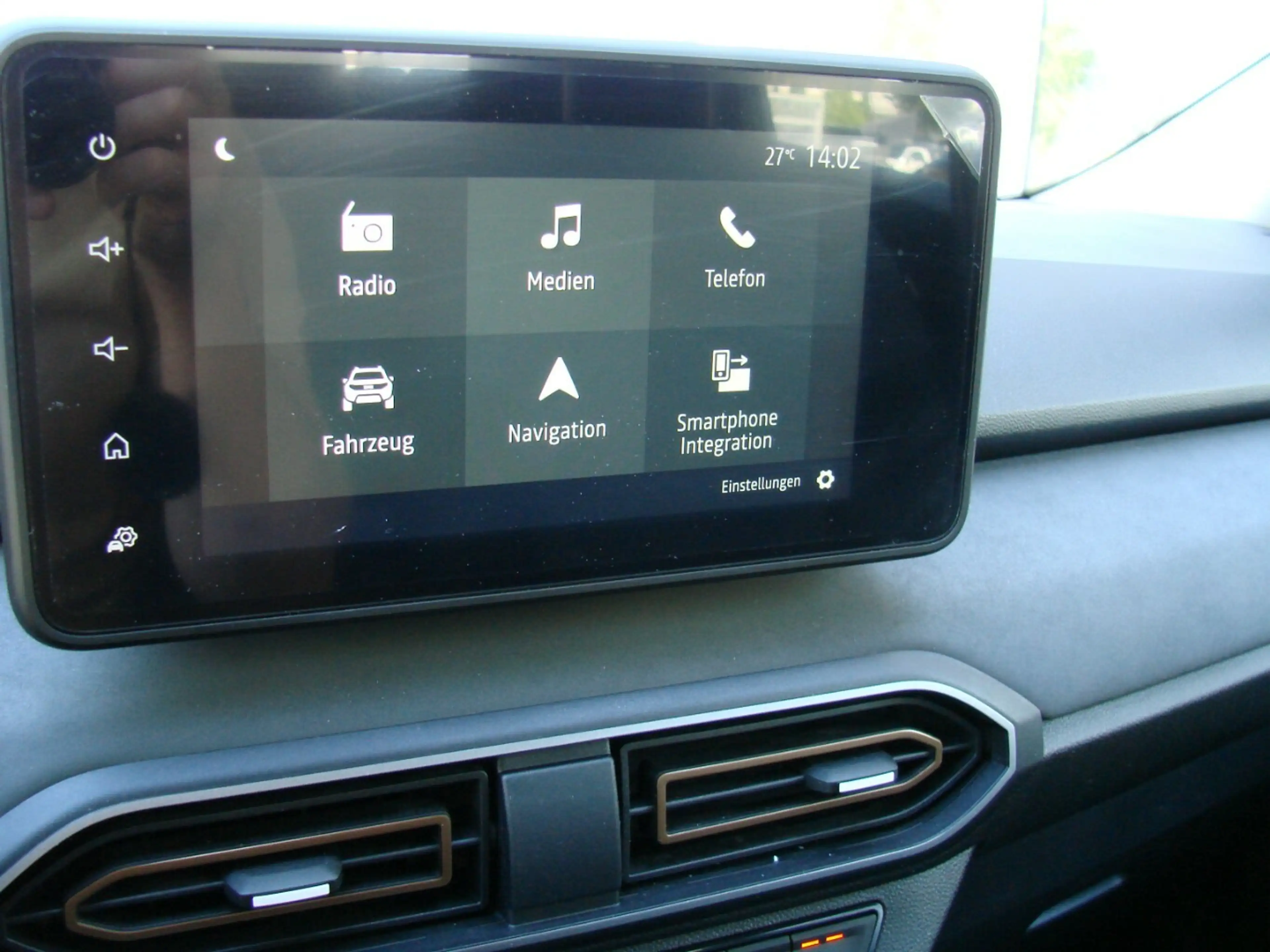 Dacia Jogger 1.6 SCE Hybrid Extreme LED AHK Tempomat Totwinkel — photo 14