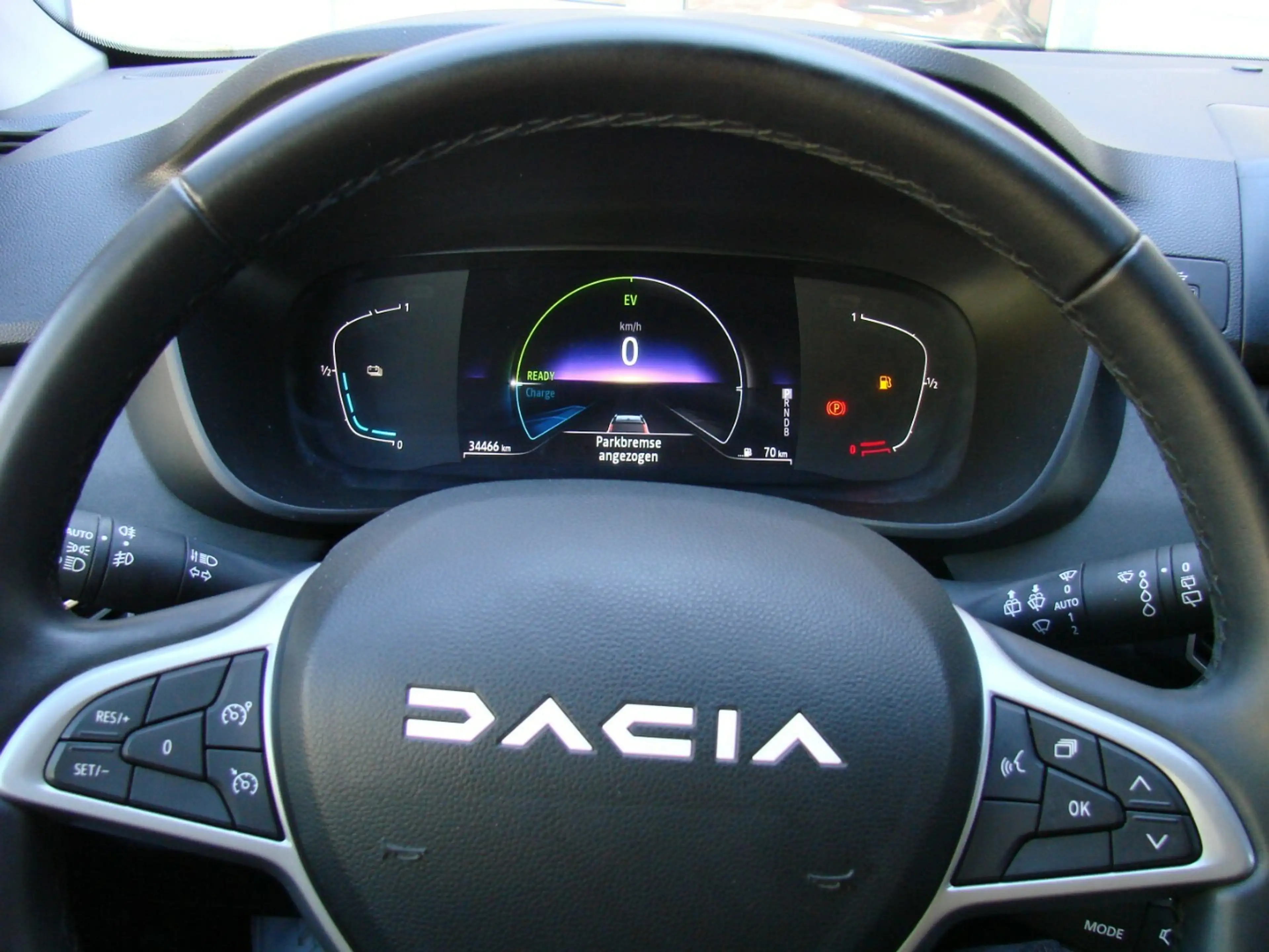 Dacia Jogger 1.6 SCE Hybrid Extreme LED AHK Tempomat Totwinkel — photo 10