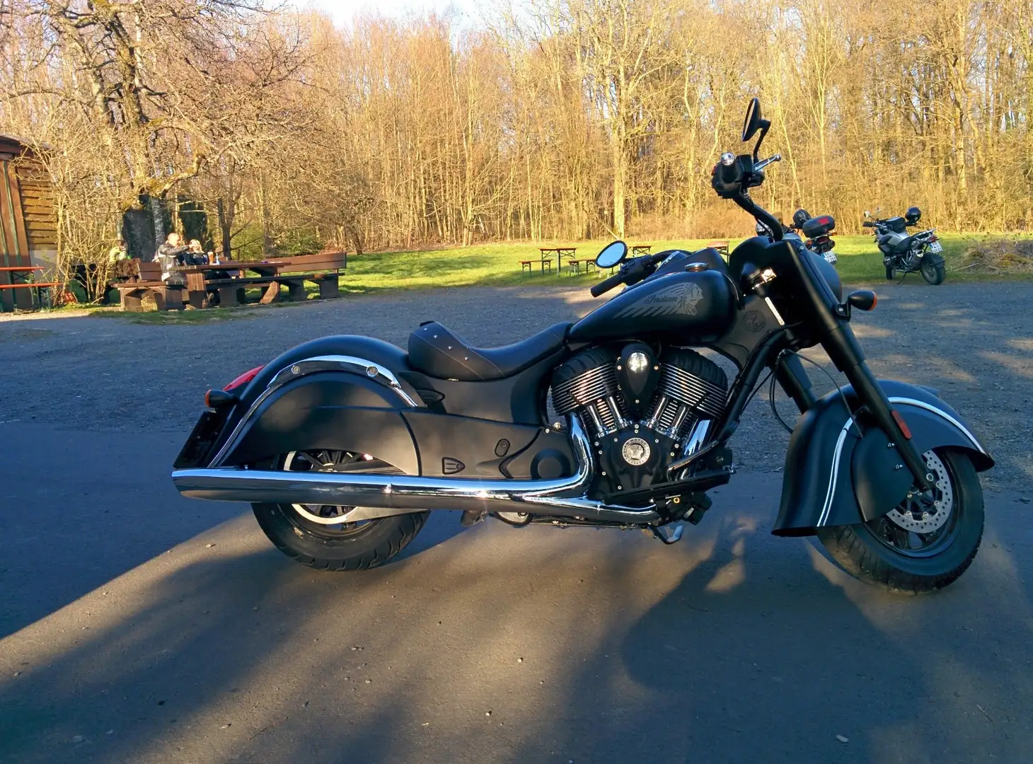 Indian Chief Dark Horse Noir - 1