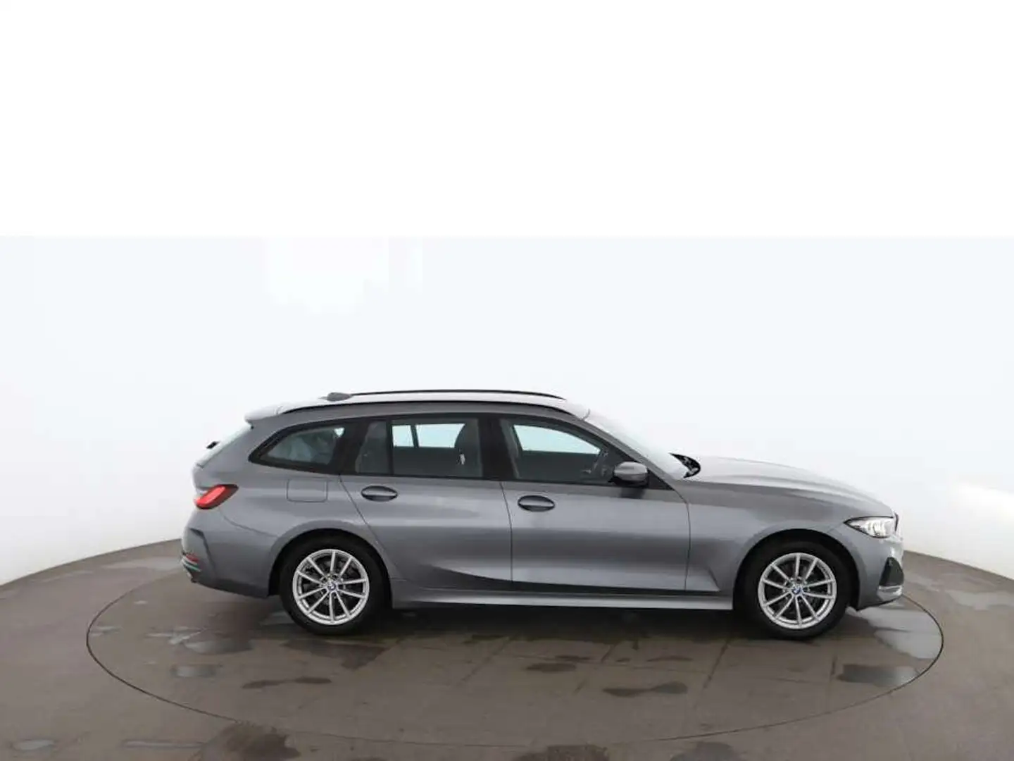 BMW 320 d Touring xDrive Aut LED NAVI ASSIST SITZHZG Grau - 2