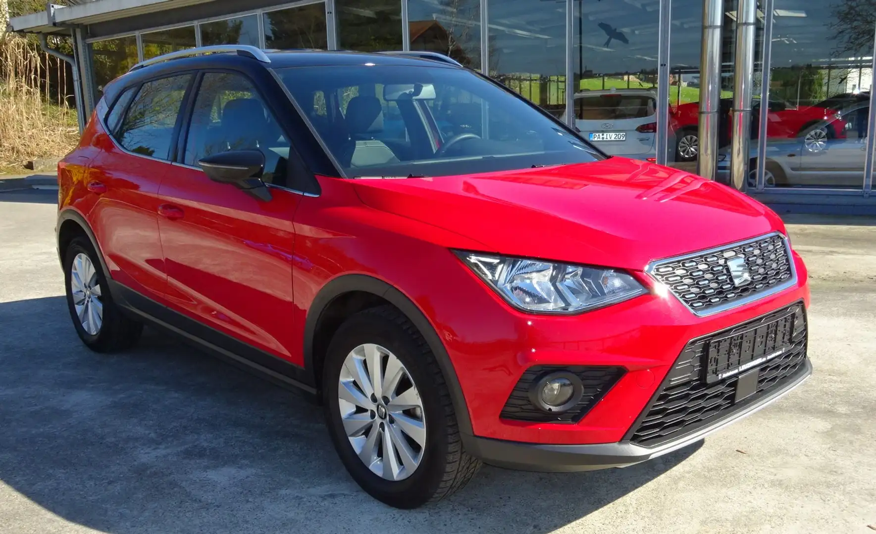 SEAT Arona 1.0l Xcellence Rot - 1