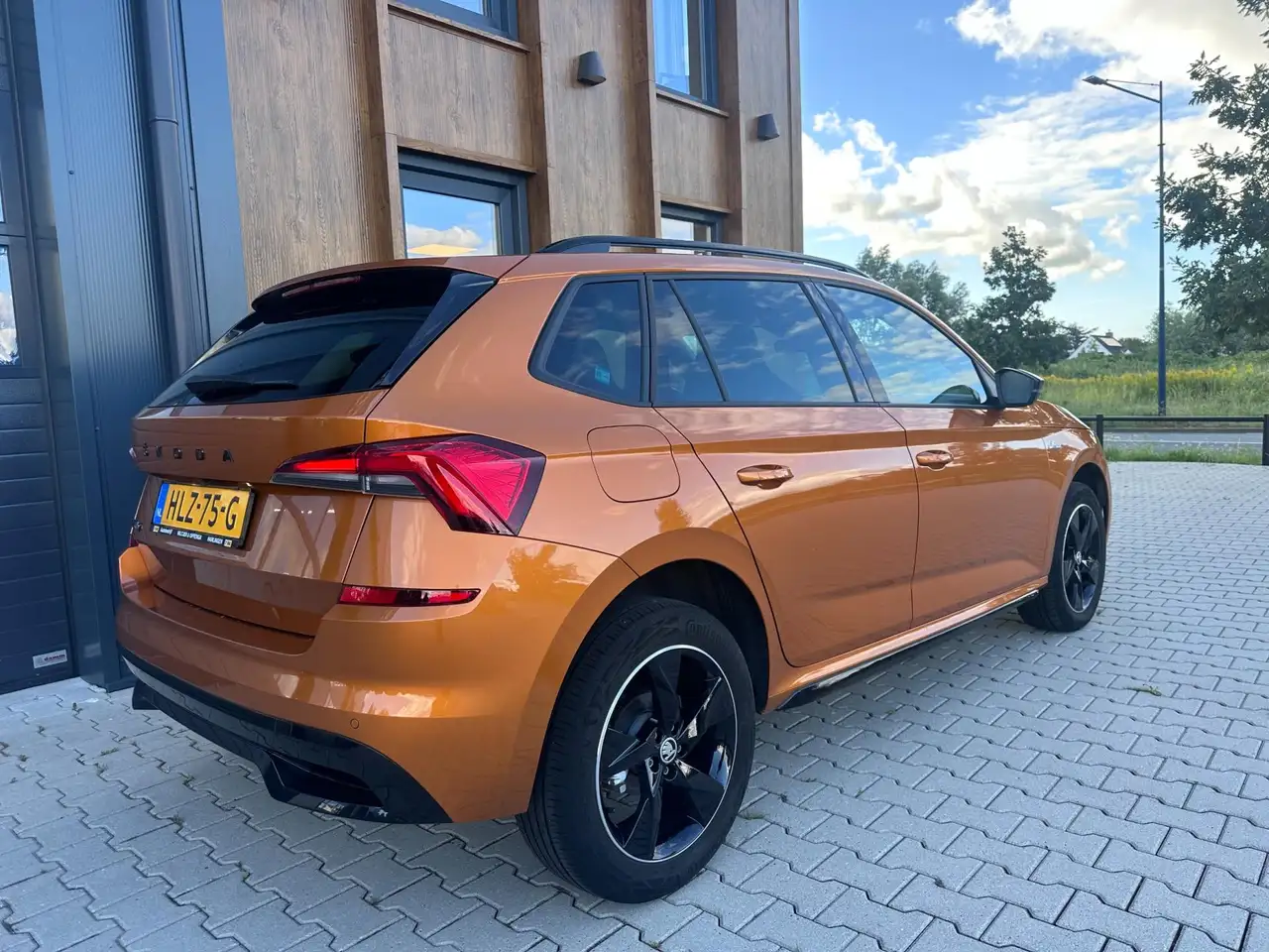 Skoda Kamiq 1.0 TSI Sport Monte Carlo 3
