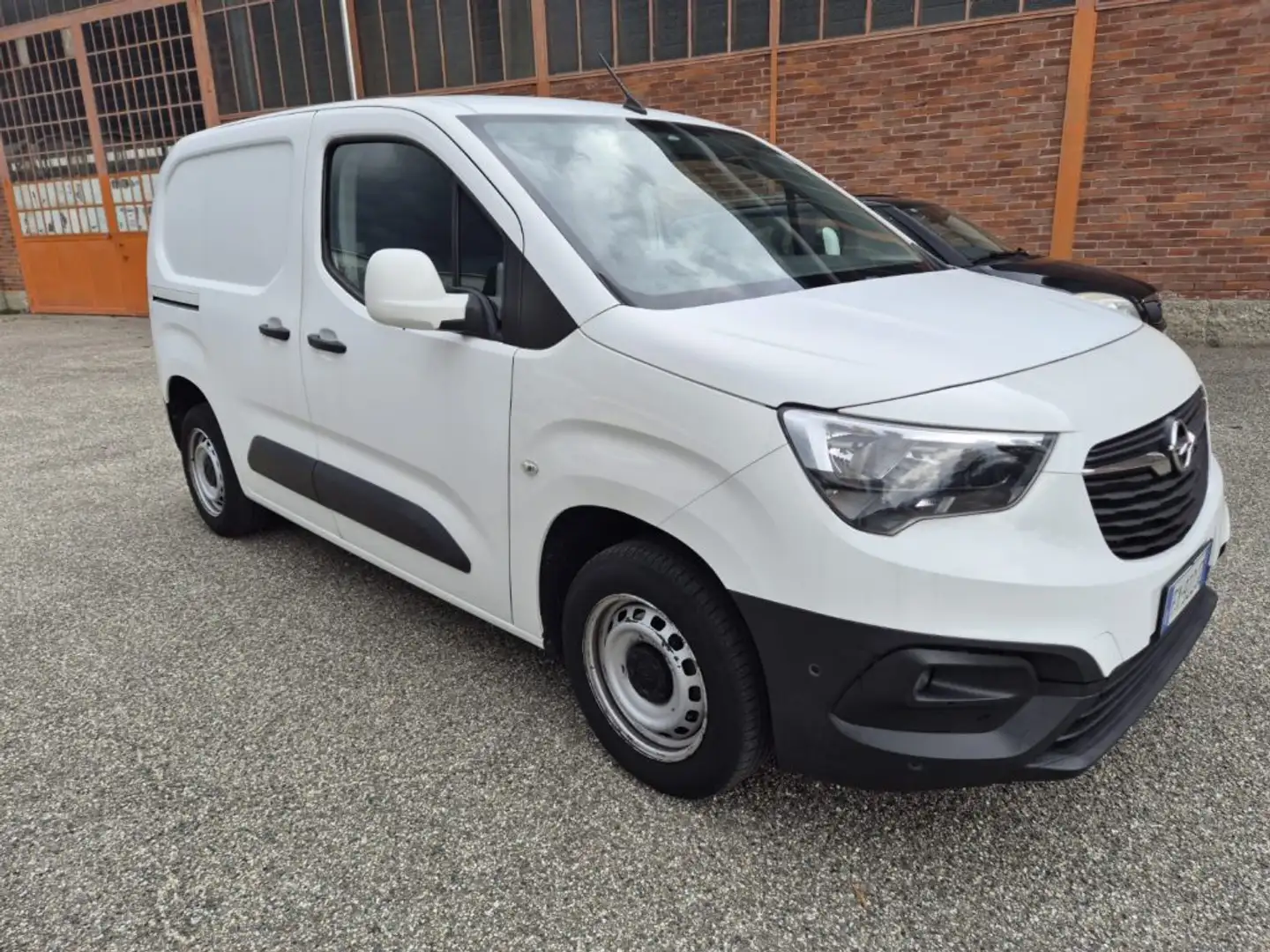 Opel Combo 1.6 Diesel 100CV S&S PC 650kg 3 POSTI Weiß - 2
