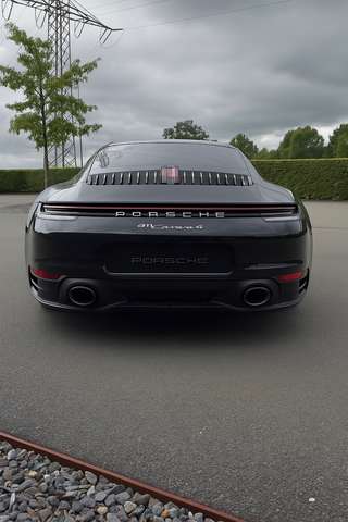 Porsche 992 911 Carrera 4 PDK