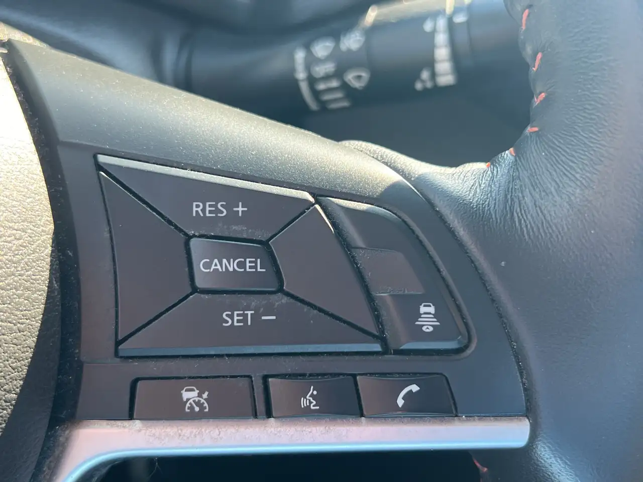 Nissan Sentra снимка Nissan Sentra