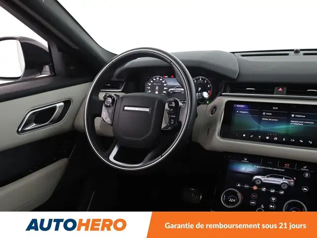 Land Rover Range Rover Velar view 13