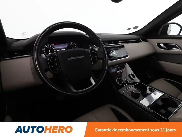 Land Rover Range Rover Velar view 11