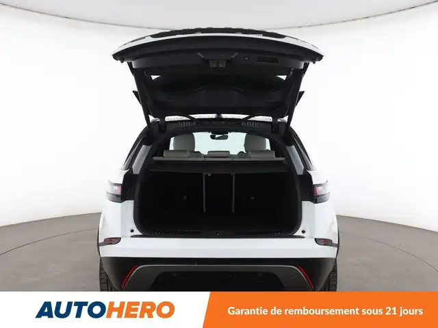 Land Rover Range Rover Velar view 16