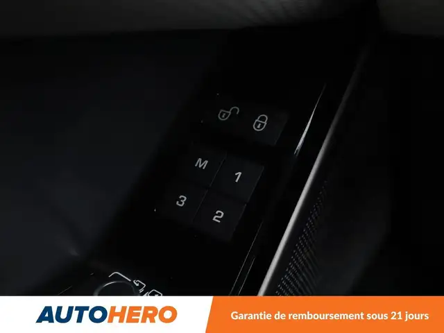 Land Rover Range Rover Velar view 30