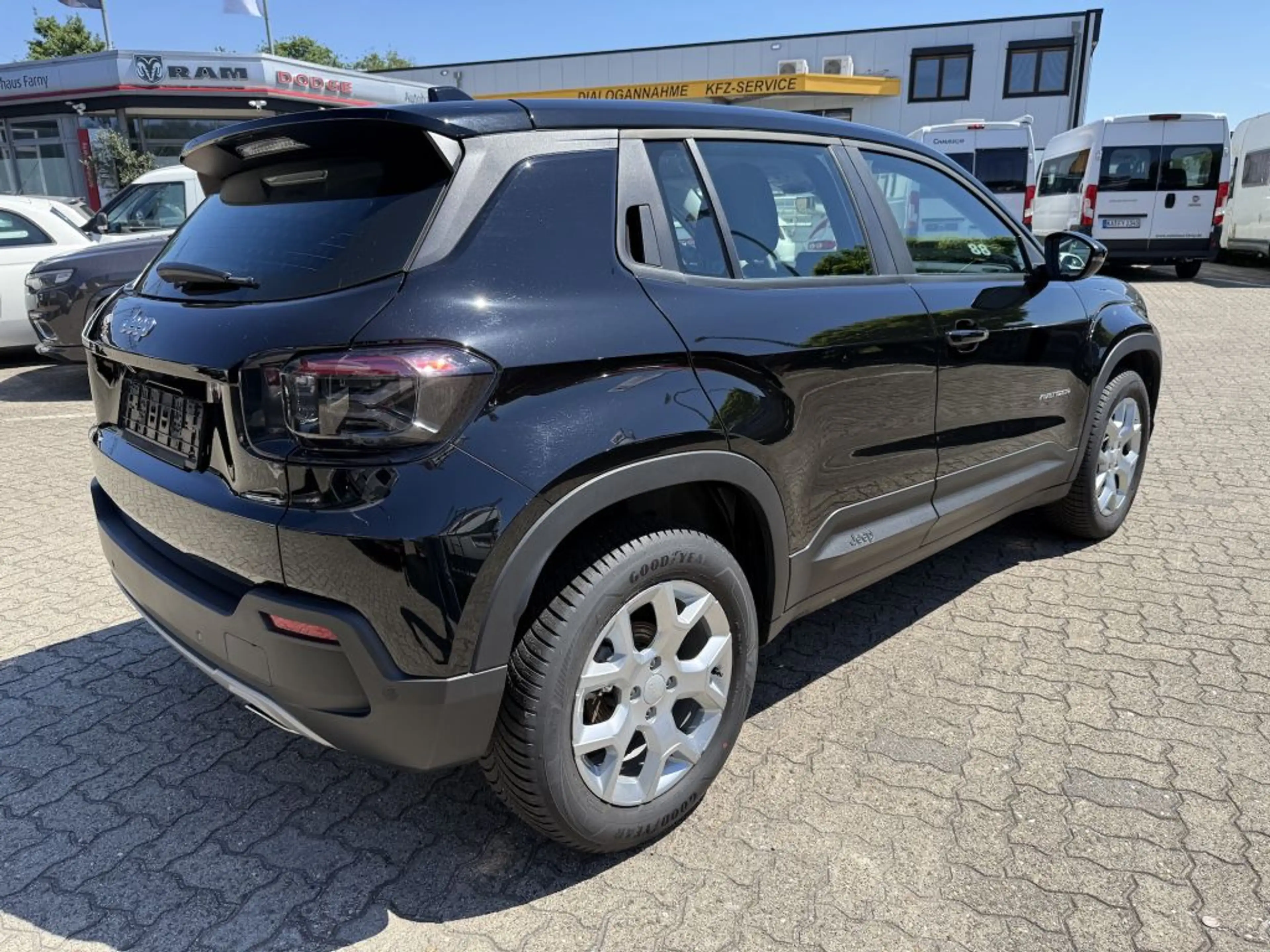 Jeep Avenger 1.2 GSE T3 Turbo-Benzin GDI Altitude — photo 5