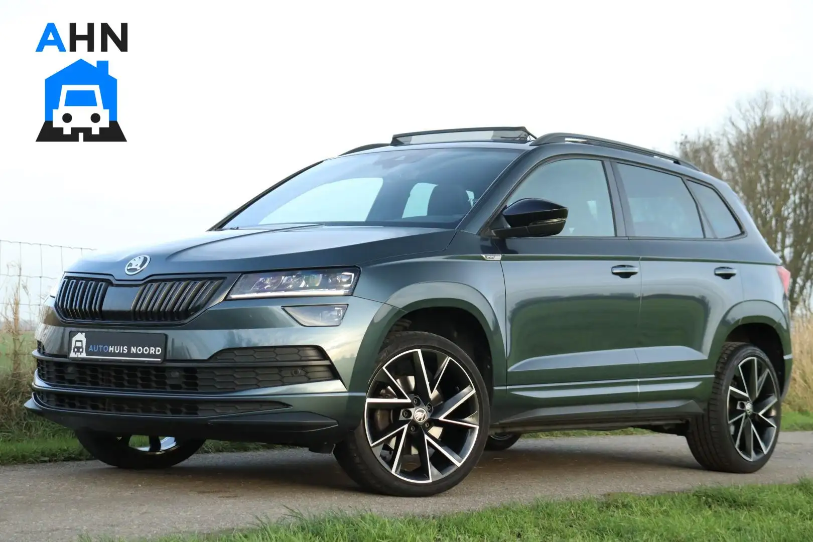 Skoda Karoq 1.5 TSI / 150 PK / DSG / Sportline / Black Edition Grijs - 1