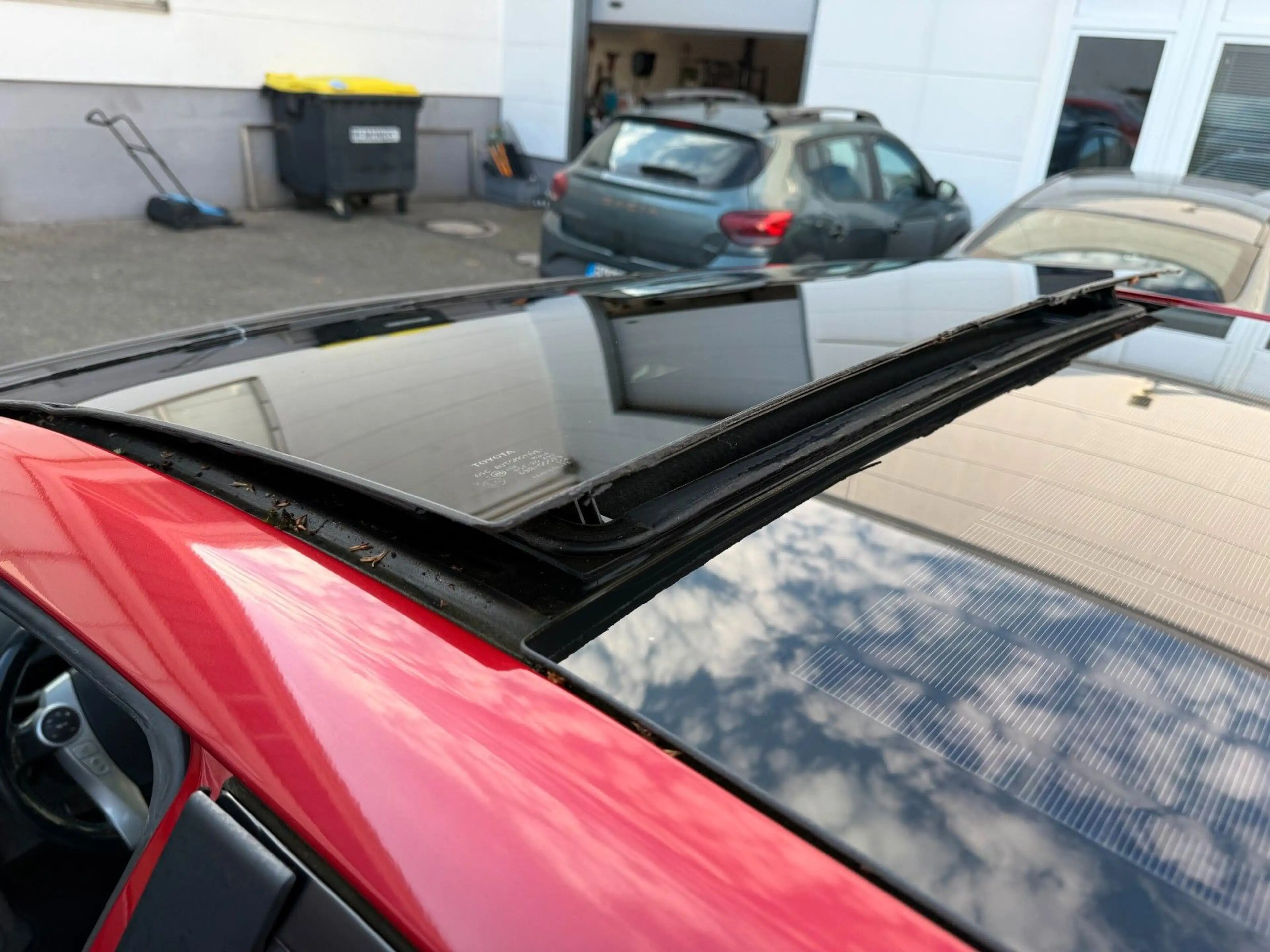 Toyota Prius Life SOLARDACH/PANO/KLIMA/PDC/8FACH — photo 12