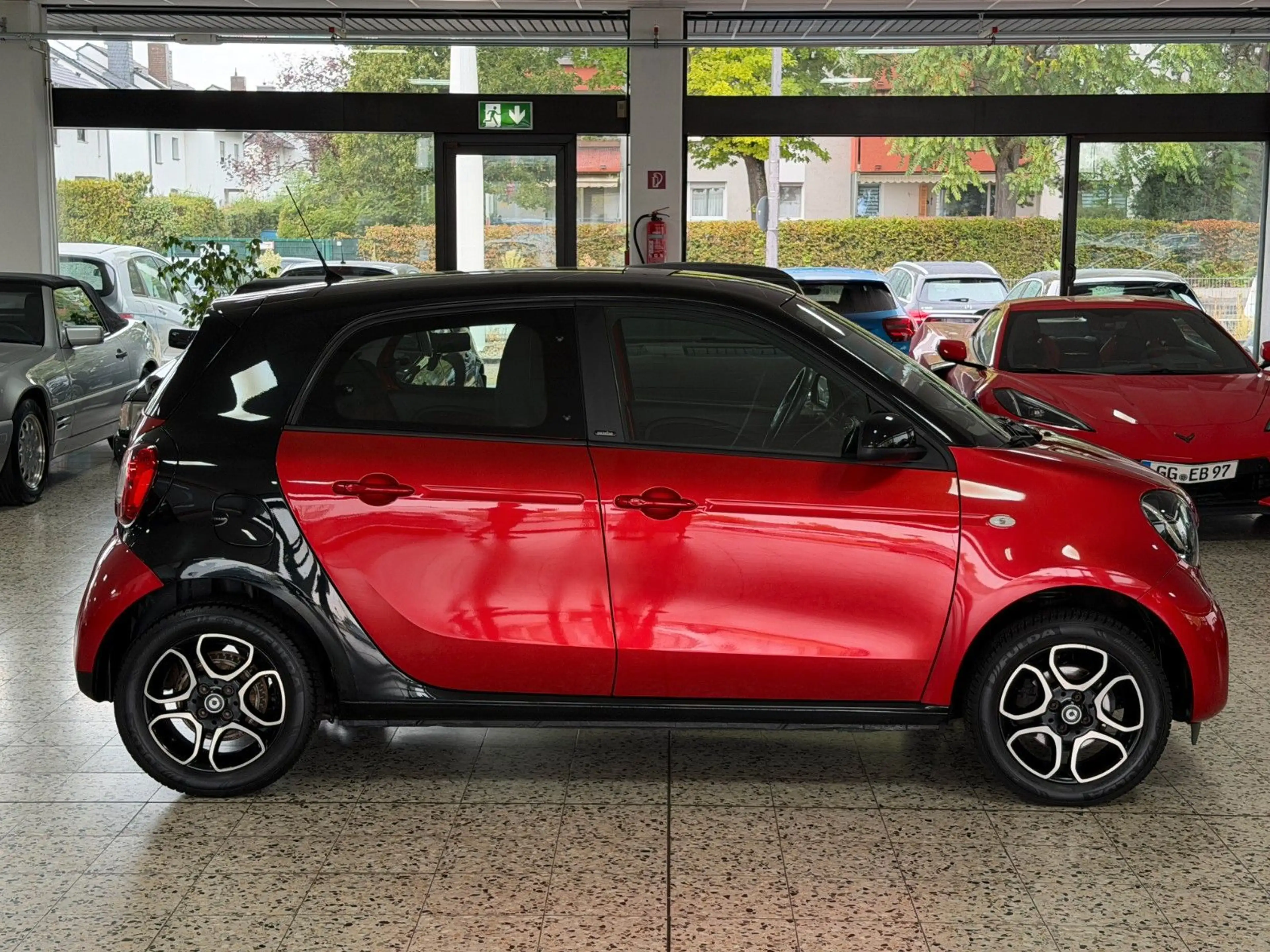 smart forFour Passion/Klimaautomatik/PDC/2.Hand — photo 5