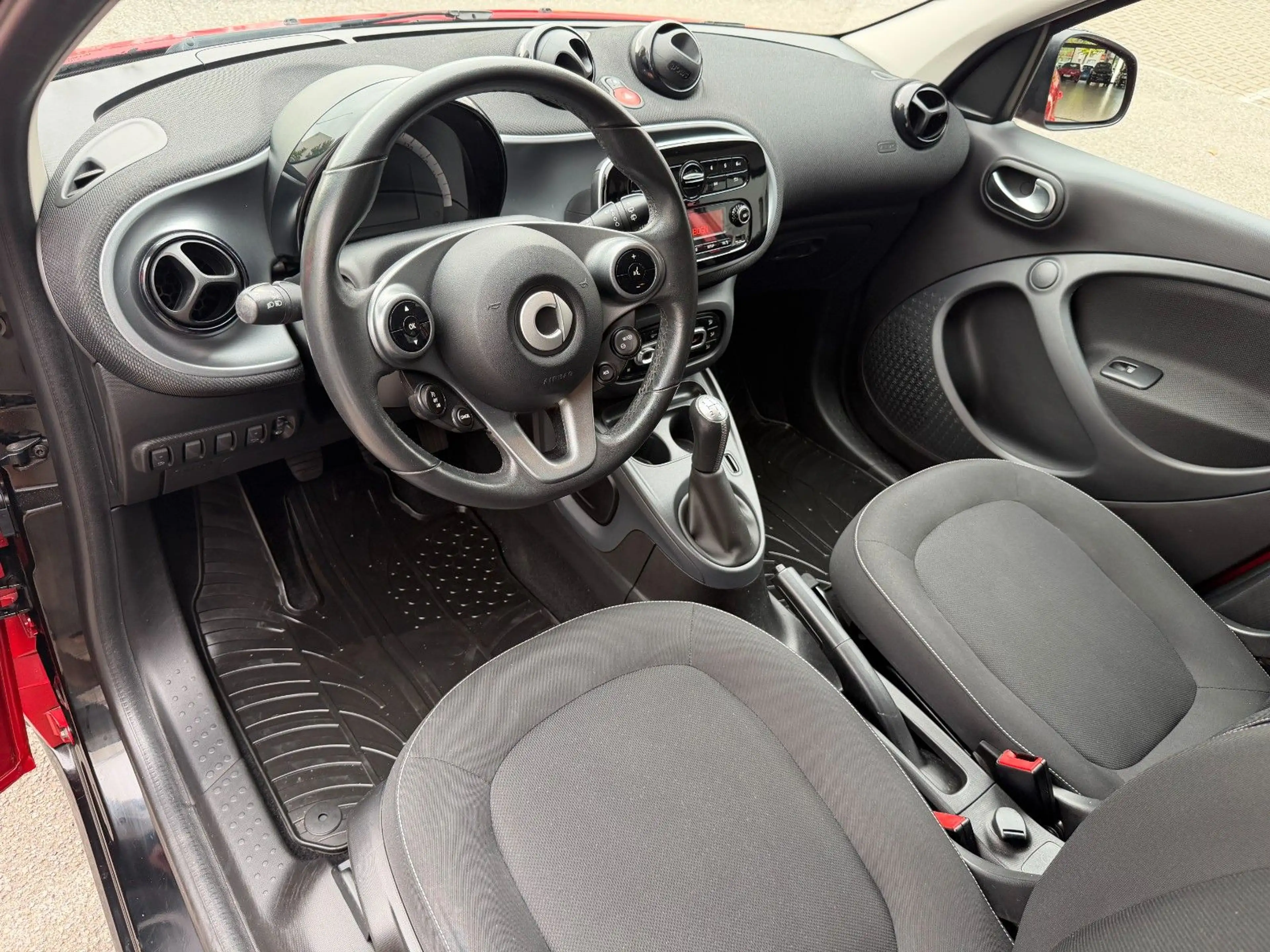 smart forFour Passion/Klimaautomatik/PDC/2.Hand — photo 11