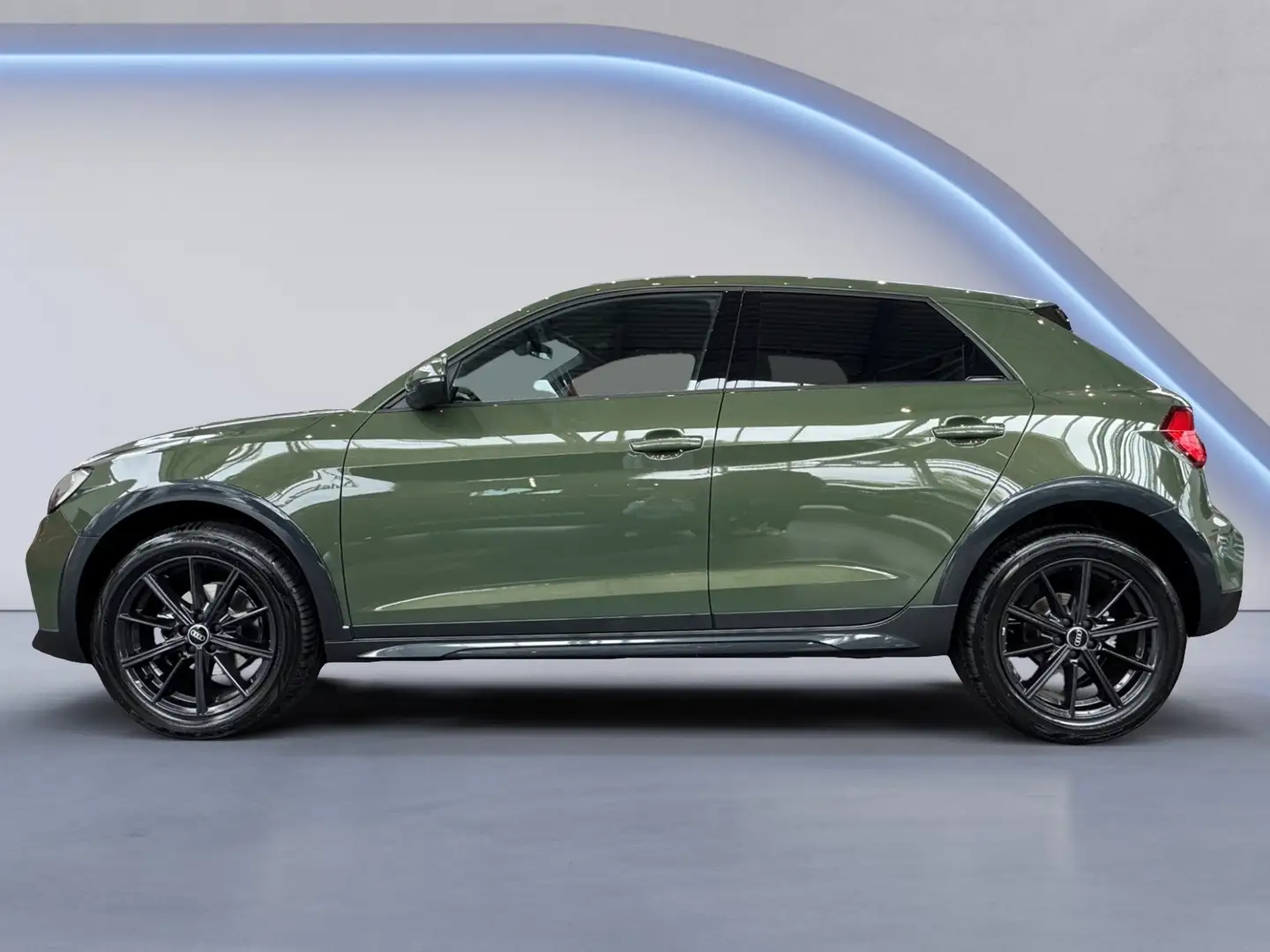Audi A1 allstreet 35 TFSI 110(150) kW(PS) S tronic *Car Grün - 2