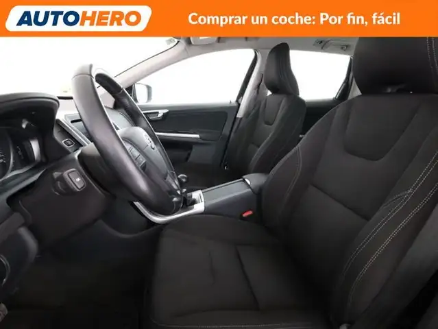 Volvo XC60 view 11