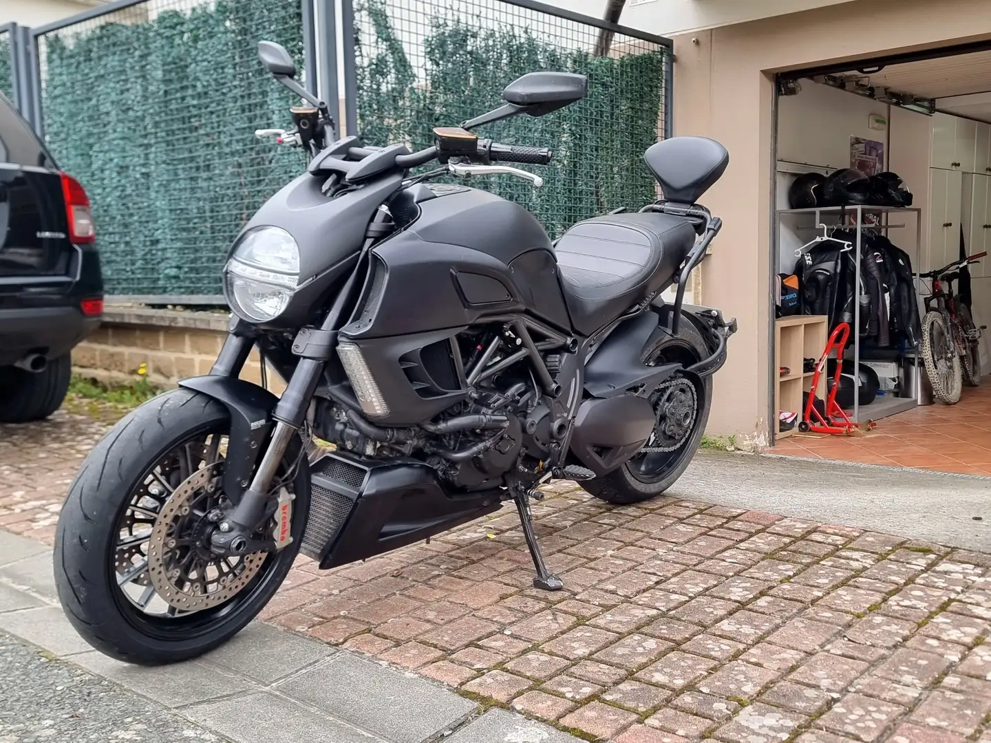 Ducati Diavel Dark ABS Schwarz - 1