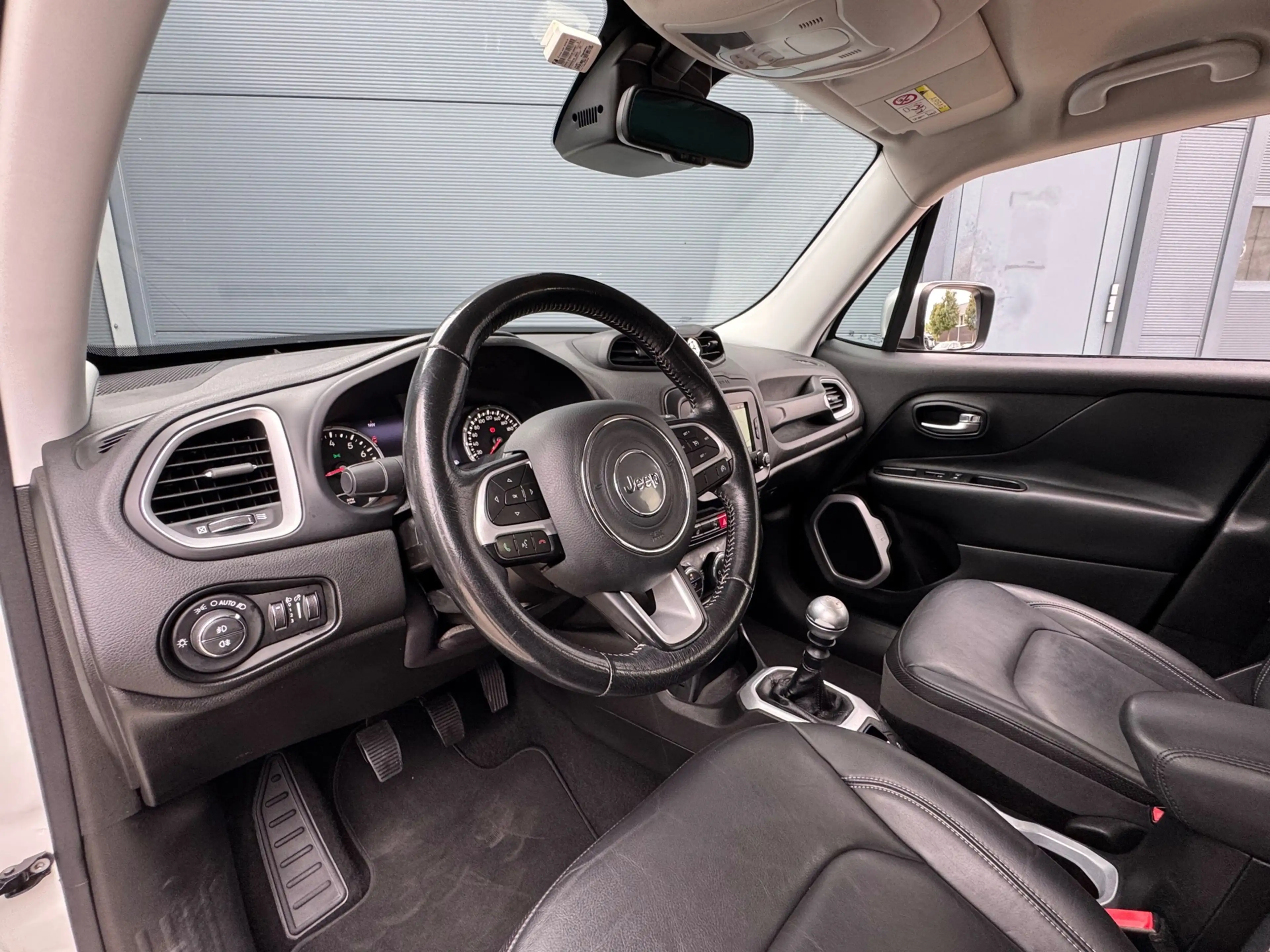 Jeep Renegade 1.4 MultiAir Limited Leder, Navi — photo 14