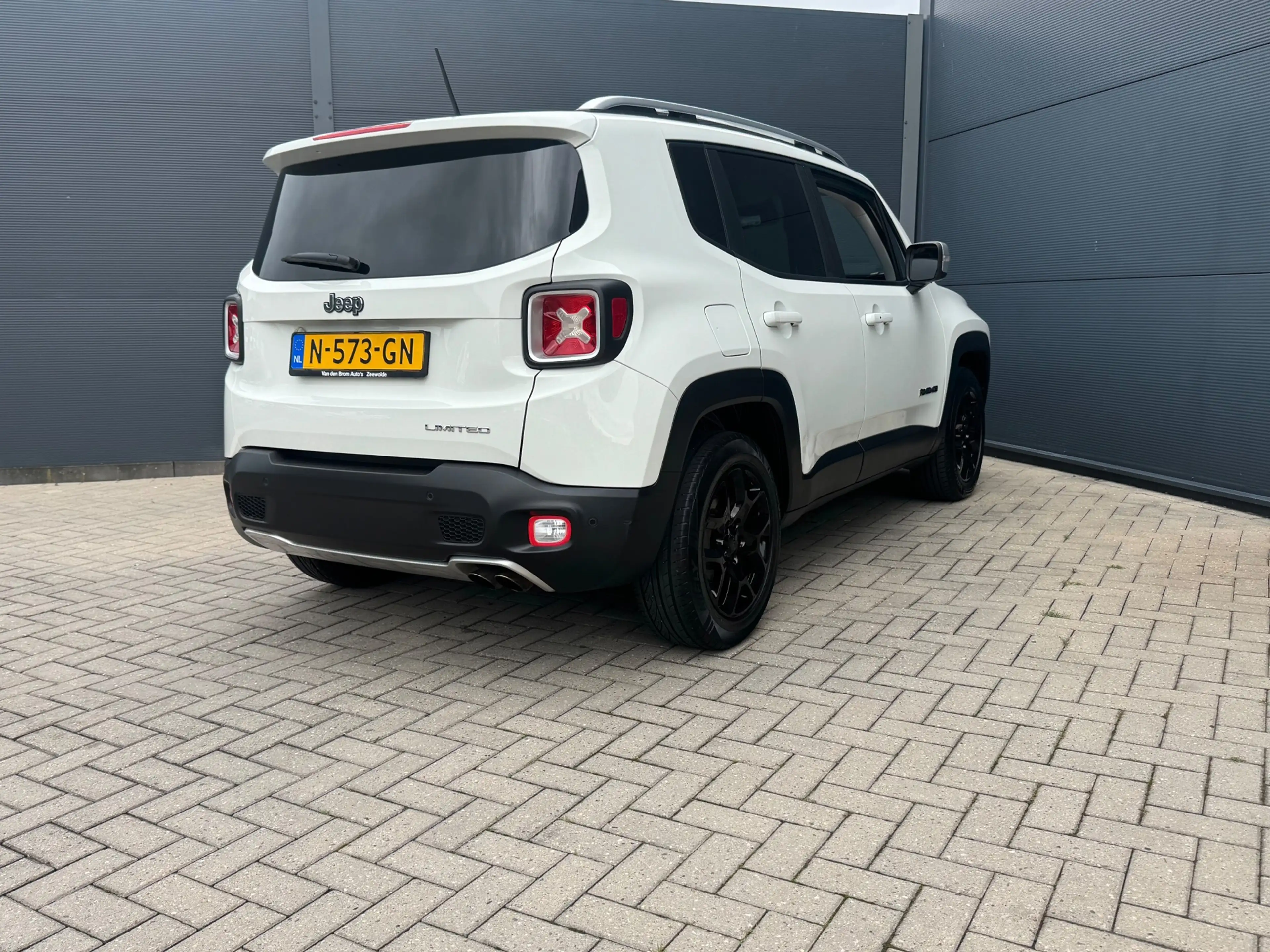 Jeep Renegade 1.4 MultiAir Limited Leder, Navi — photo 6