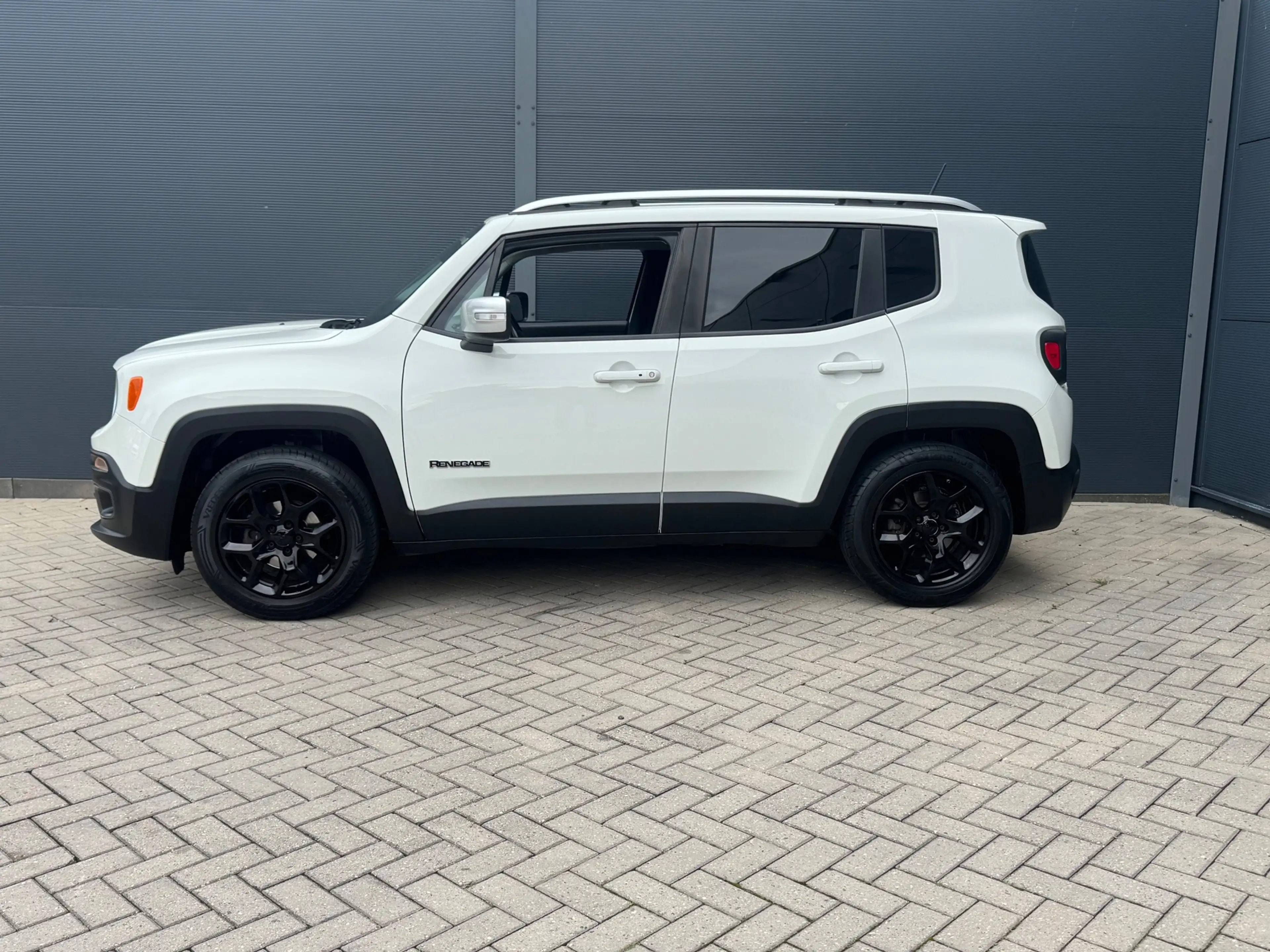 Jeep Renegade 1.4 MultiAir Limited Leder, Navi — photo 4