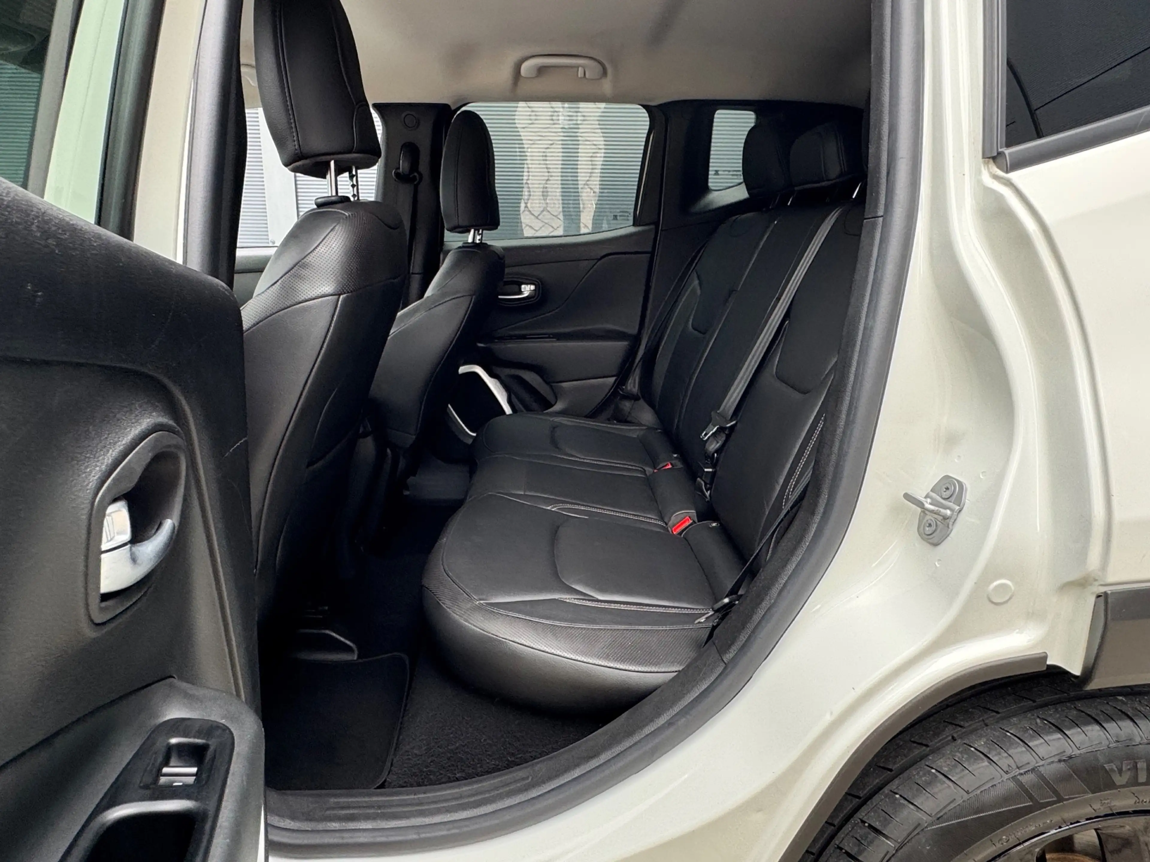 Jeep Renegade 1.4 MultiAir Limited Leder, Navi — photo 11