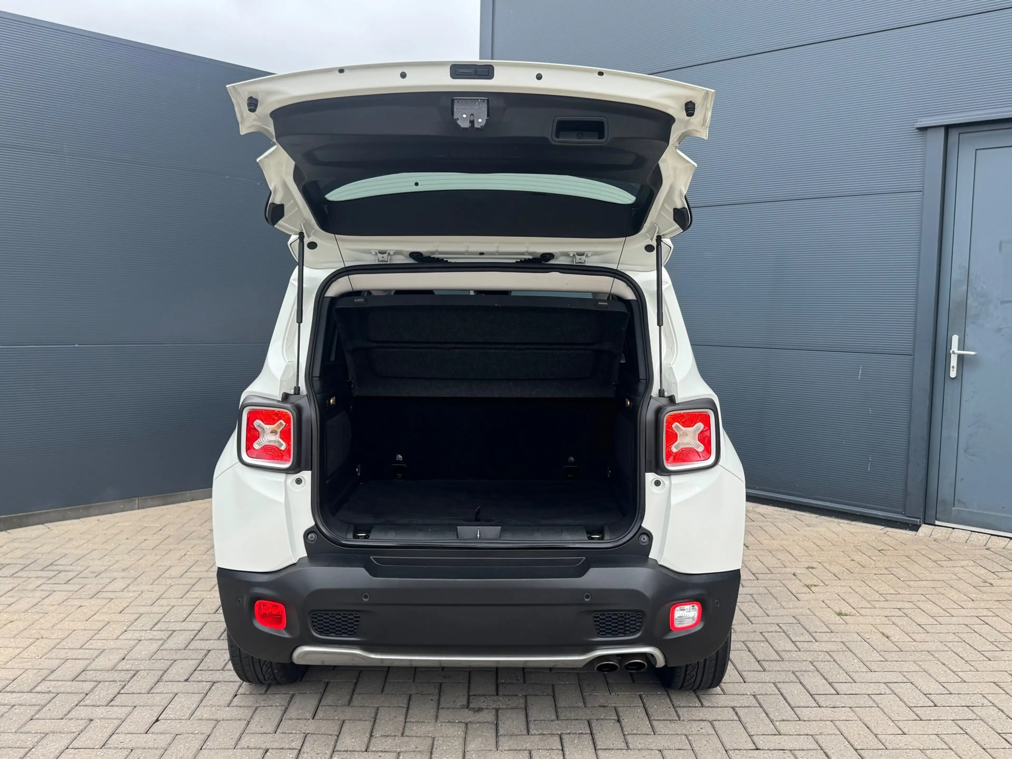 Jeep Renegade 1.4 MultiAir Limited Leder, Navi — photo 9