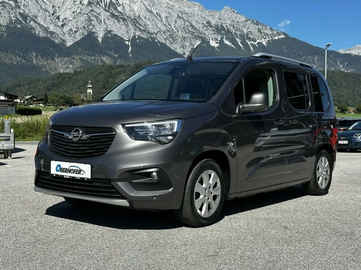 Opel Combo Life 1.2 110 Grau - 2