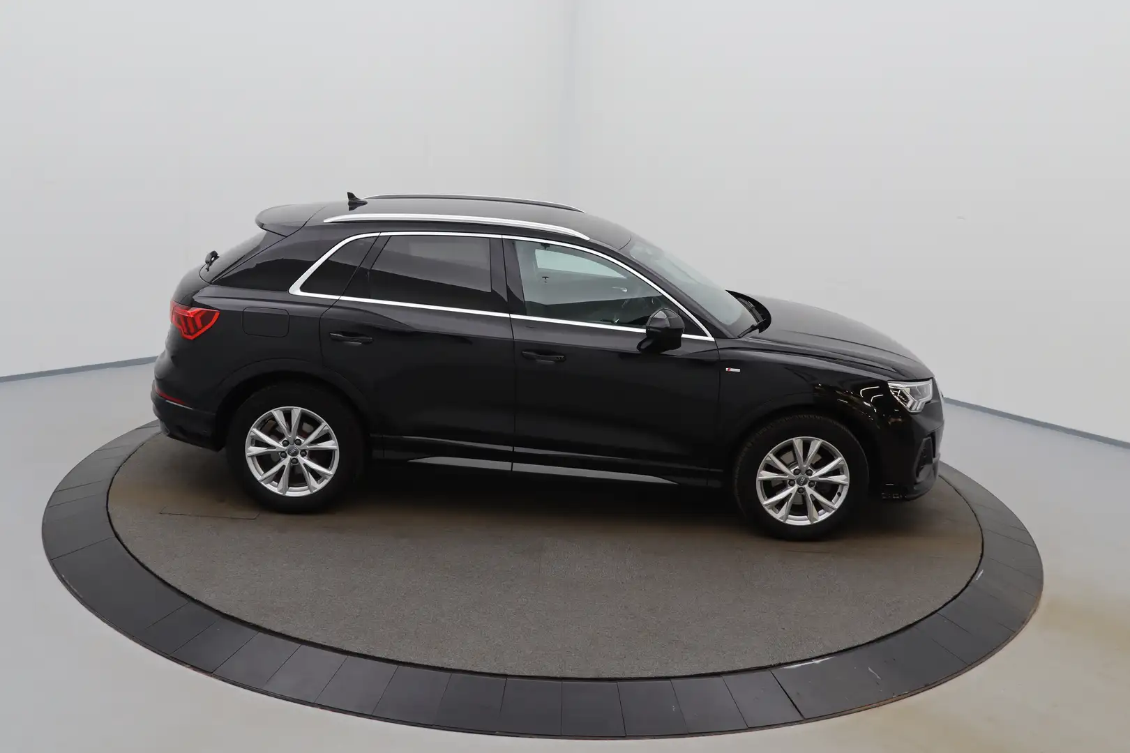 Audi Q3 35 TFSI S-Tronic S-Line Platinum LEDER/CUIR LED GP Noir - 2