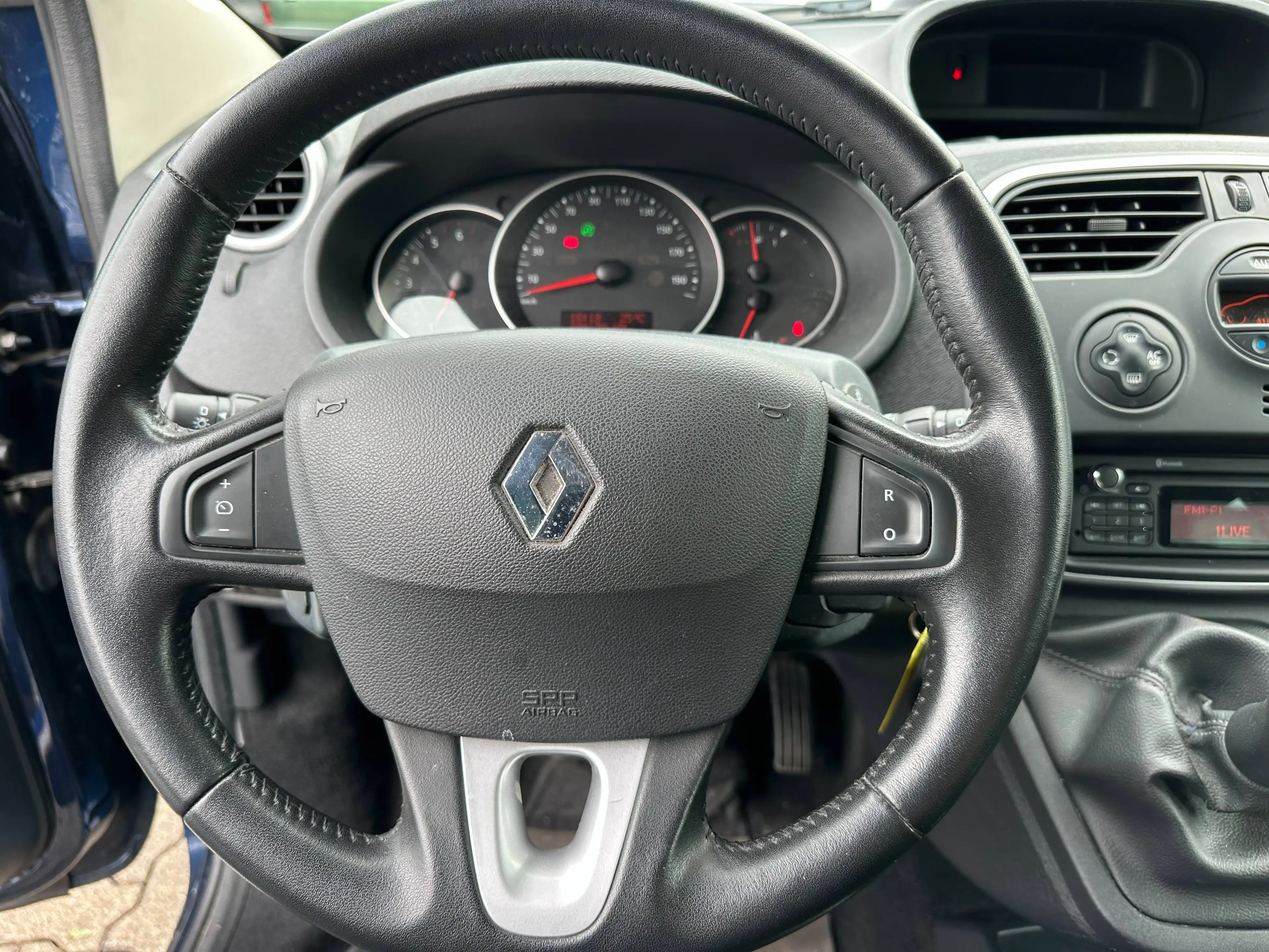 Renault Kangoo 1.5 dCi Limited+2.HAND+KLIMATRONIK+2 X SCHIEBETÜR+PDC+AHK+TÜV:NEU — photo 8