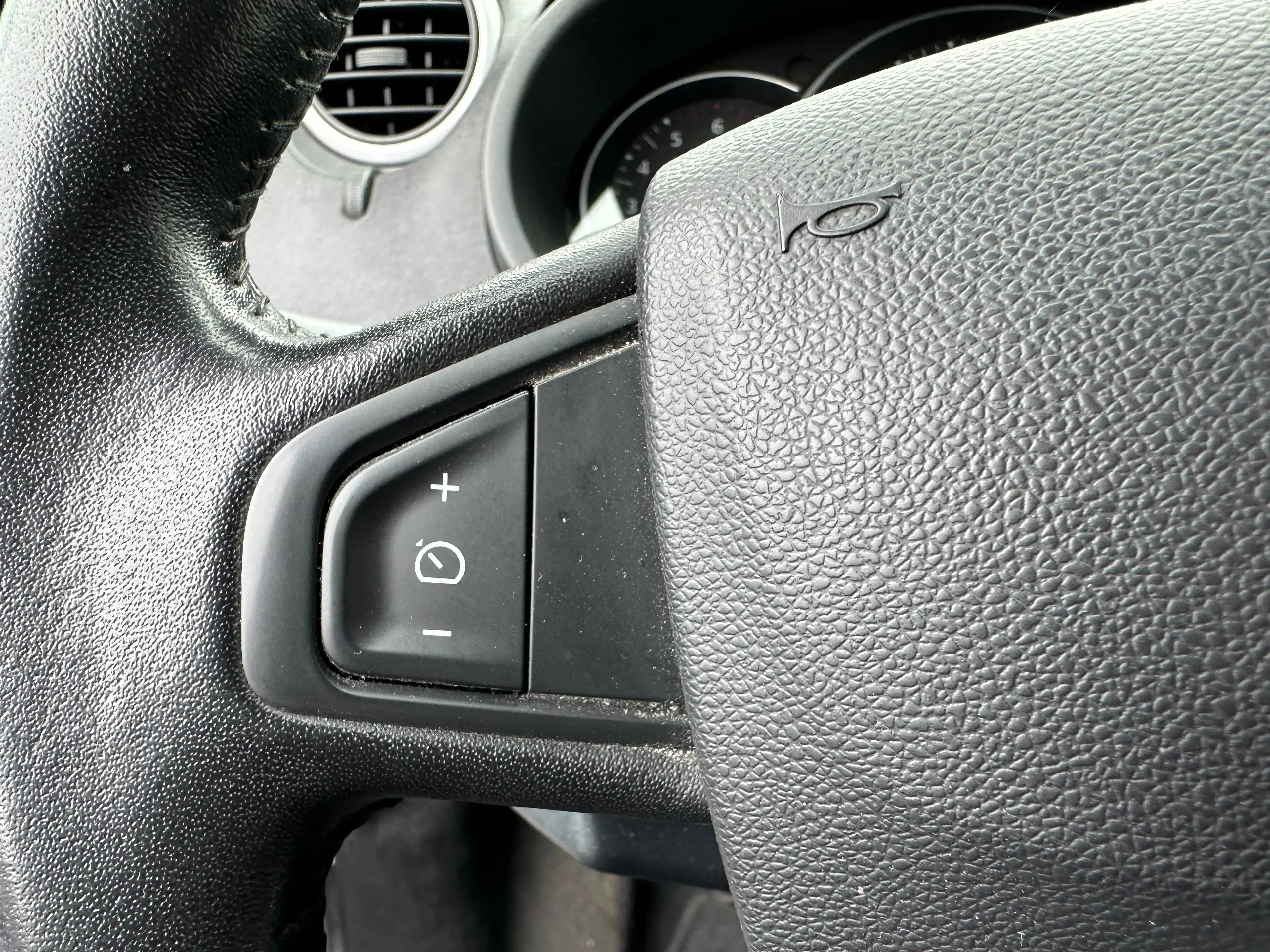Renault Kangoo 1.5 dCi Limited+2.HAND+KLIMATRONIK+2 X SCHIEBETÜR+PDC+AHK+TÜV:NEU — photo 11