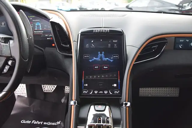 Ferrari Roma *ADAS*Carbon LED*Kamera* Ansicht 10