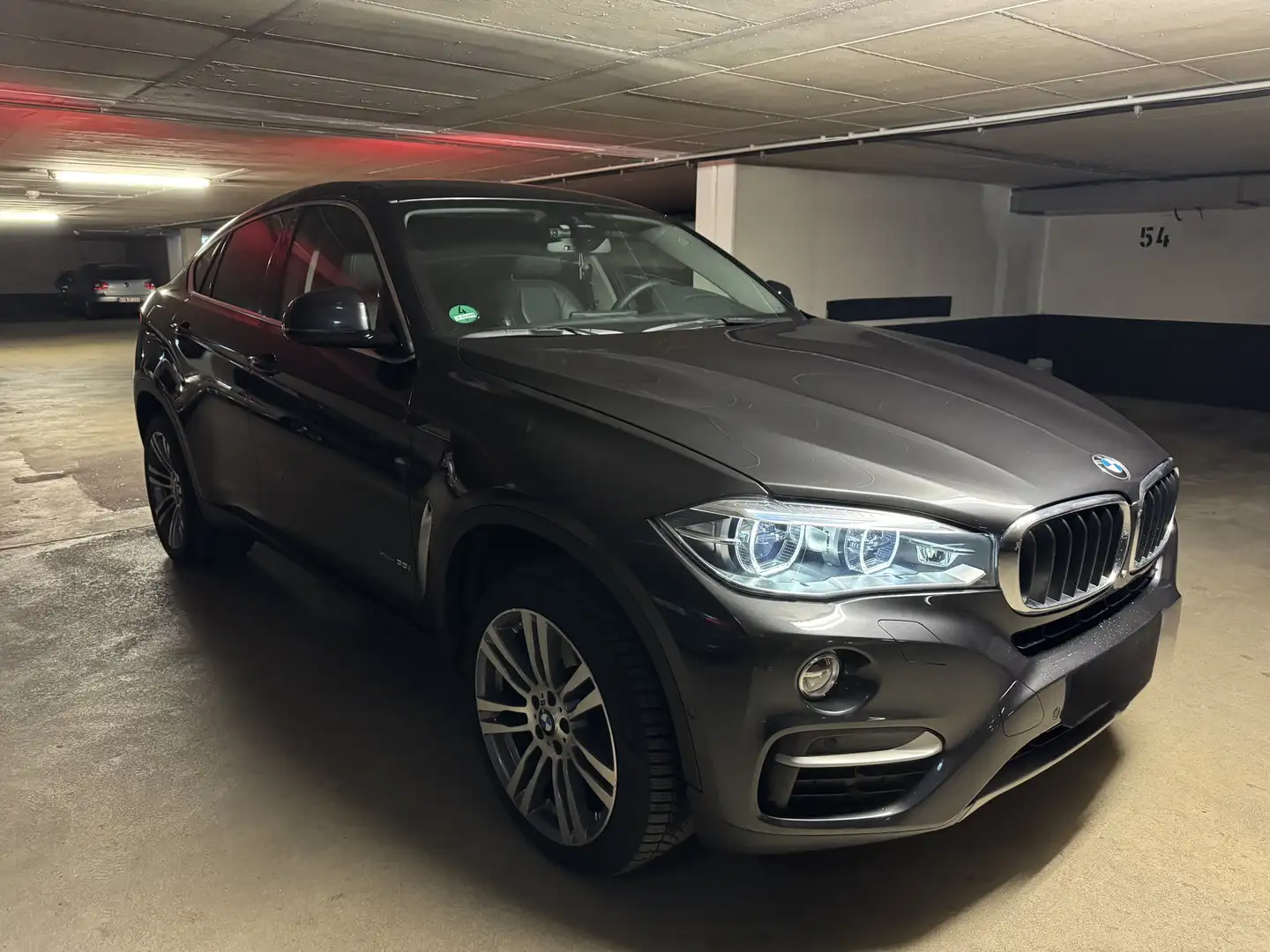 BMW X6 xDrive35i Grau - 2