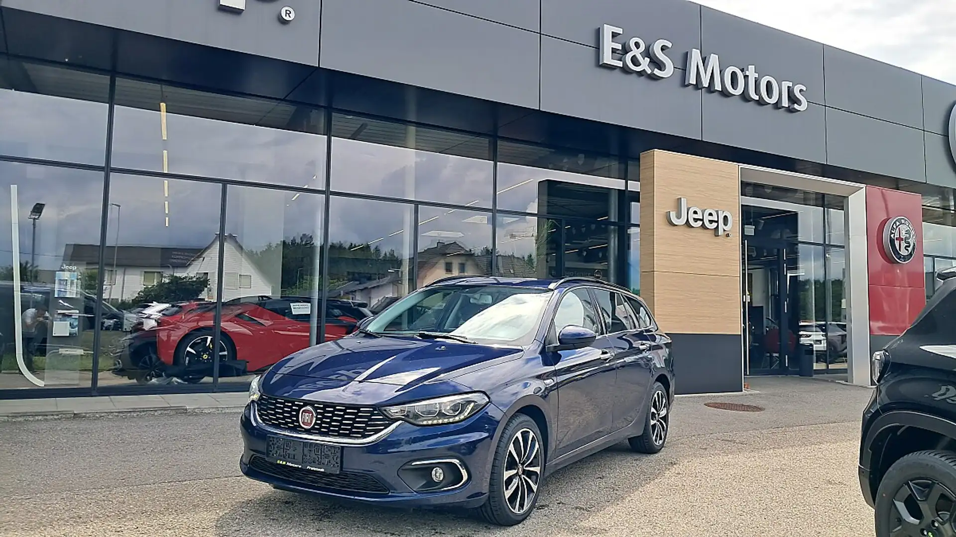 Fiat Tipo 1,4 T-Jet 120 Start&Stop Lounge Blau - 1